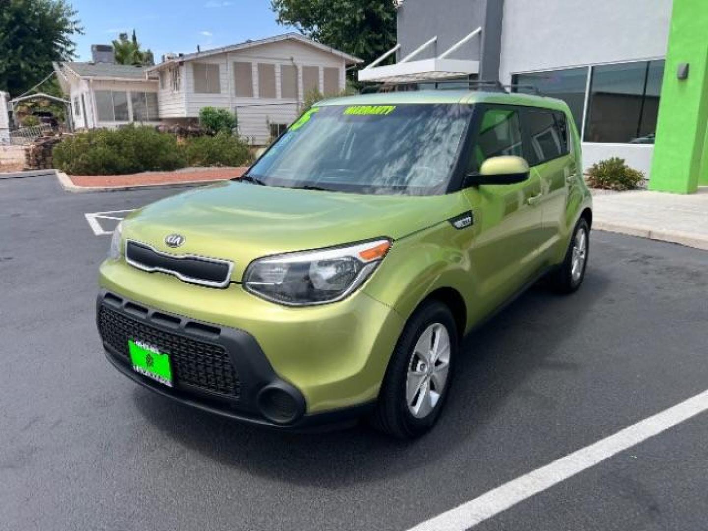 2015 Alien II /Black Kia Soul Base (KNDJN2A20F7) with an 1.6L L4 DOHC 16V engine, 6-Speed Automatic transmission, located at 940 North Main Street, Cedar City, UT, 84720, (435) 628-0023, 37.692936, -113.061897 - Photo#2