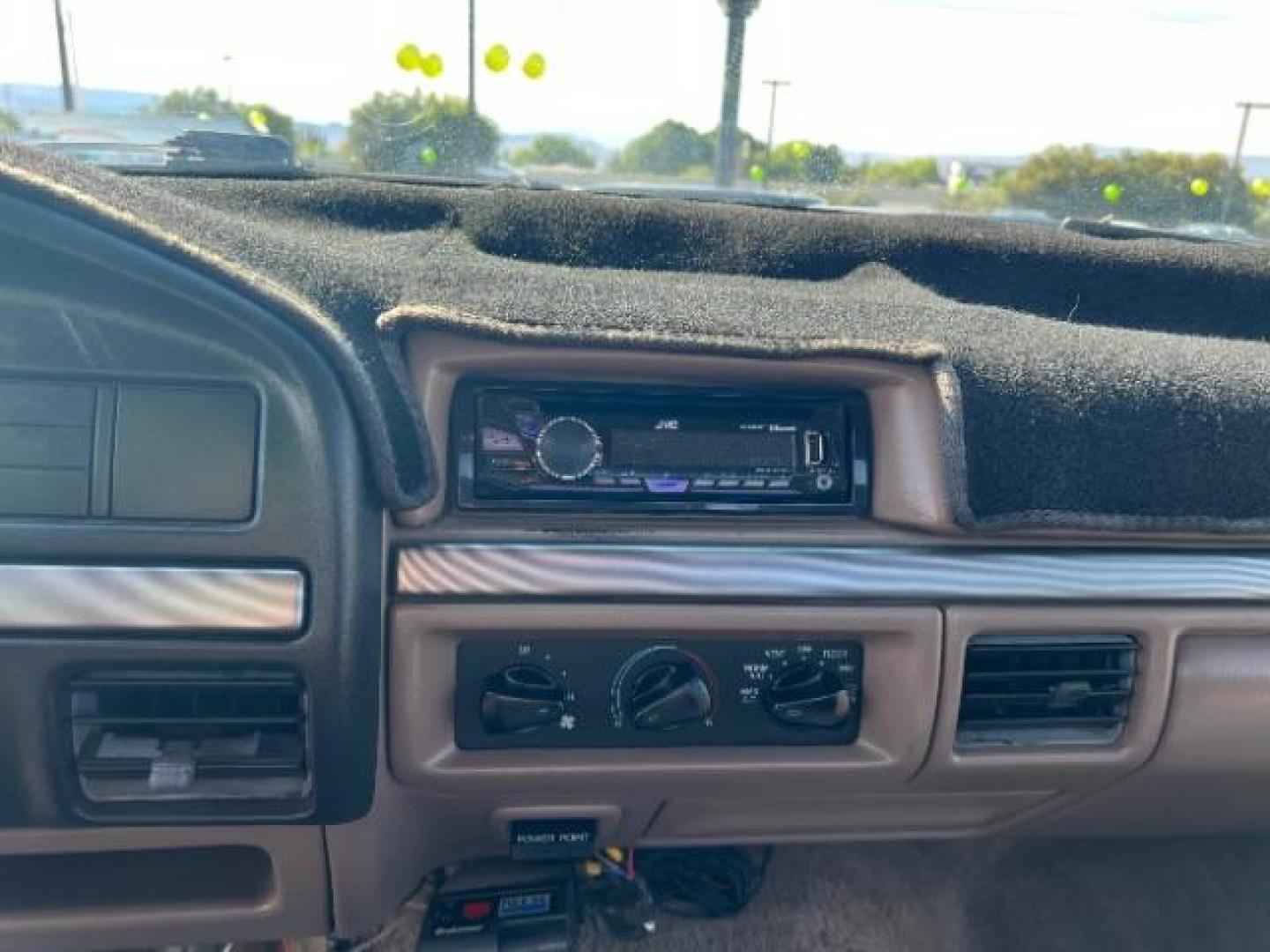 1993 Gray /Tan Cloth Interior Ford F-150 S Reg. Cab Long Bed 4WD (1FTEF14N2PL) with an 5.0L V8 OHV 16V engine, 4-Speed Automatic transmission, located at 1865 East Red Hills Pkwy, St. George, 84770, (435) 628-0023, 37.120850, -113.543640 - We specialize in helping ALL people get the best financing available. No matter your credit score, good, bad or none we can get you an amazing rate. Had a bankruptcy, divorce, or repossessions? We give you the green light to get your credit back on the road. Low down and affordable payments that fit - Photo#17