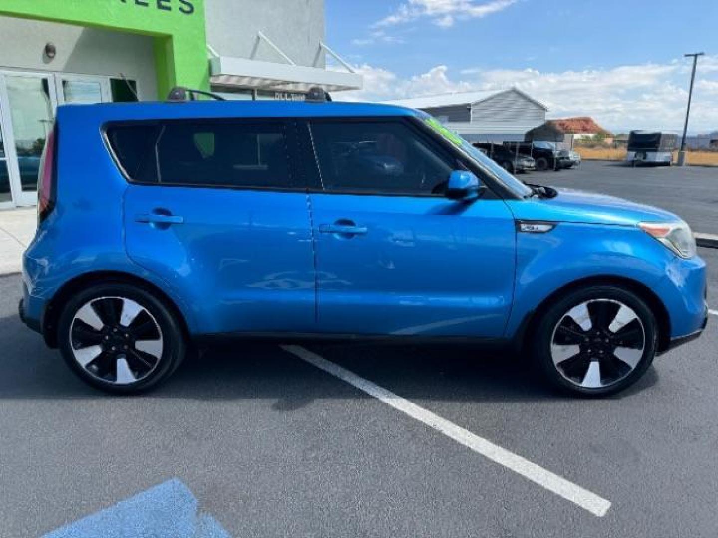 2016 Fathom Blue /Black, cloth Kia Soul + (KNDJP3A51G7) with an 2.0L L4 DOHC 16V engine, 6-Speed Automatic transmission, located at 940 North Main Street, Cedar City, UT, 84720, (435) 628-0023, 37.692936, -113.061897 - Photo#7