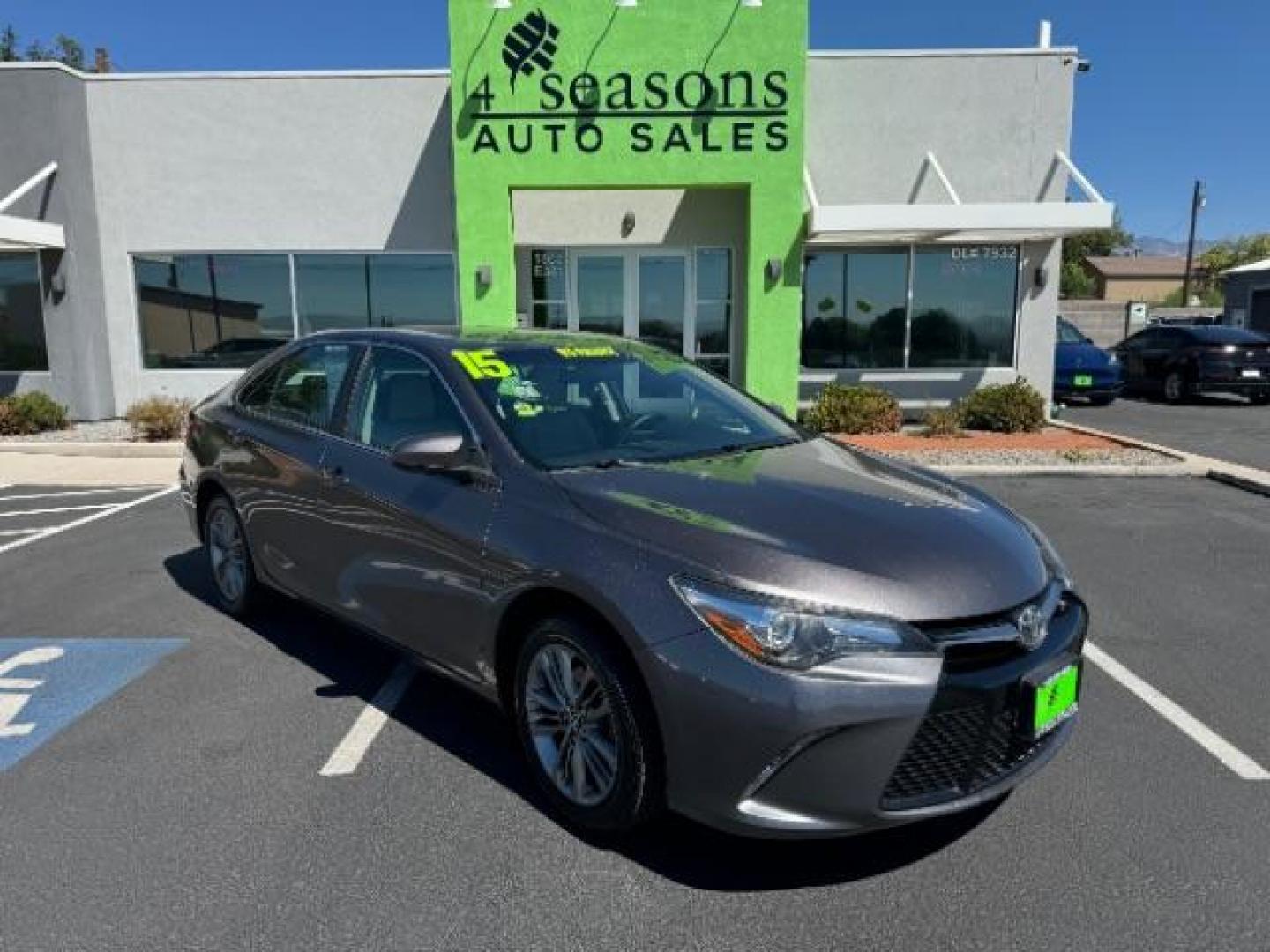 2015 Predawn Gray Mica /Black, leatherette/cloth Toyota Camry SE (4T1BF1FK3FU) with an 2.5L L4 DOHC 16V engine, 6-Speed Automatic transmission, located at 940 North Main Street, Cedar City, UT, 84720, (435) 628-0023, 37.692936, -113.061897 - Photo#0