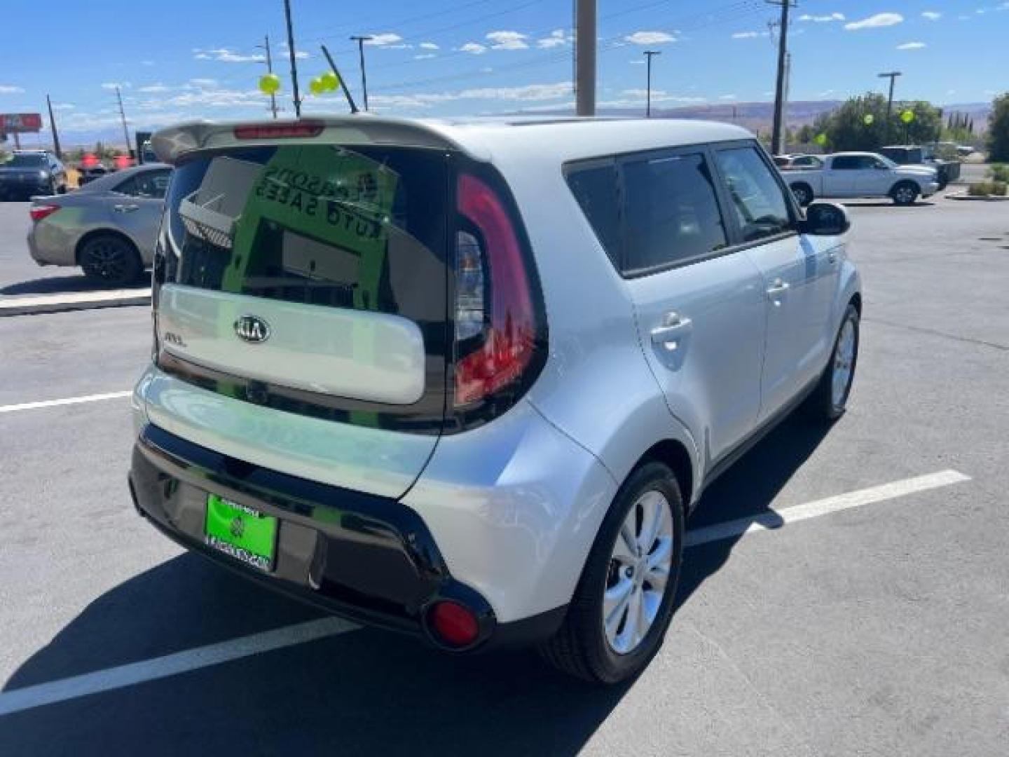 2016 Bright Silver /Black, cloth Kia Soul + (KNDJP3A5XG7) with an 2.0L L4 DOHC 16V engine, 6-Speed Automatic transmission, located at 1865 East Red Hills Pkwy, St. George, 84770, (435) 628-0023, 37.120850, -113.543640 - We specialize in helping ALL people get the best financing available. No matter your credit score, good, bad or none we can get you an amazing rate. Had a bankruptcy, divorce, or repossessions? We give you the green light to get your credit back on the road. Low down and affordable payments that fit - Photo#6