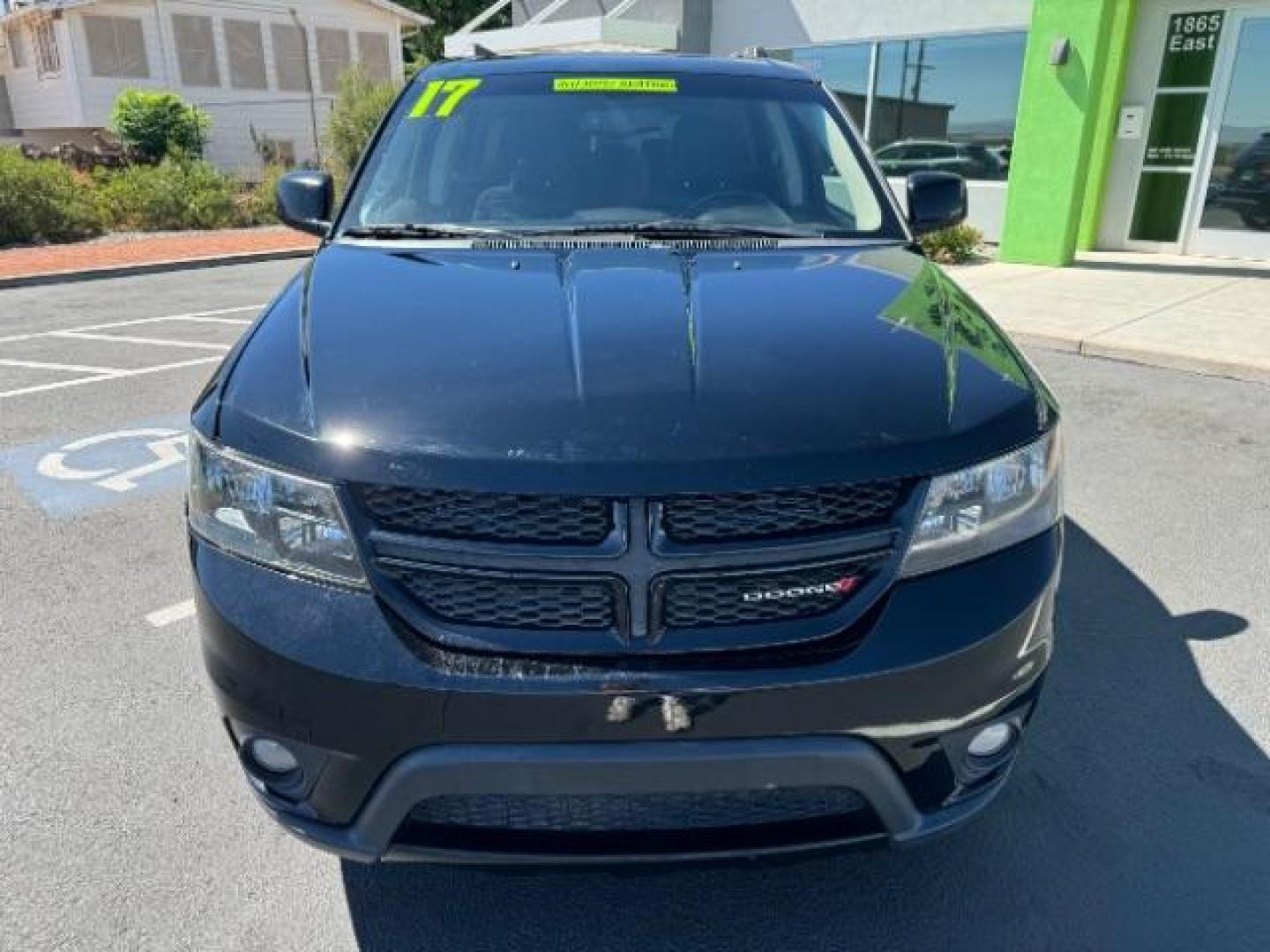 2017 Black /Black/Light Frost Beige, premium cloth Dodge Journey SXT (3C4PDCBB9HT) with an 2.4L L6 DOHC 16V engine, 4-Speed Automatic transmission, located at 1865 East Red Hills Pkwy, St. George, 84770, (435) 628-0023, 37.120850, -113.543640 - Photo#1