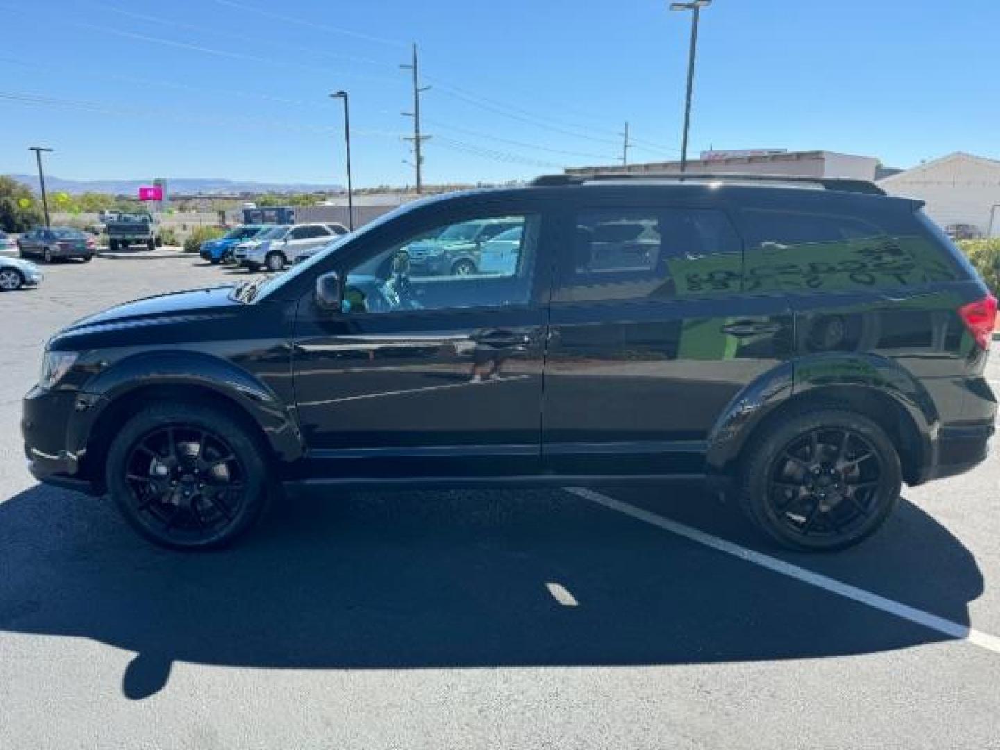 2017 Black /Black/Light Frost Beige, premium cloth Dodge Journey SXT (3C4PDCBB9HT) with an 2.4L L6 DOHC 16V engine, 4-Speed Automatic transmission, located at 1865 East Red Hills Pkwy, St. George, 84770, (435) 628-0023, 37.120850, -113.543640 - Photo#3