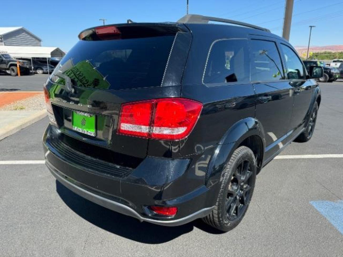 2017 Black /Black/Light Frost Beige, premium cloth Dodge Journey SXT (3C4PDCBB9HT) with an 2.4L L6 DOHC 16V engine, 4-Speed Automatic transmission, located at 1865 East Red Hills Pkwy, St. George, 84770, (435) 628-0023, 37.120850, -113.543640 - Photo#6