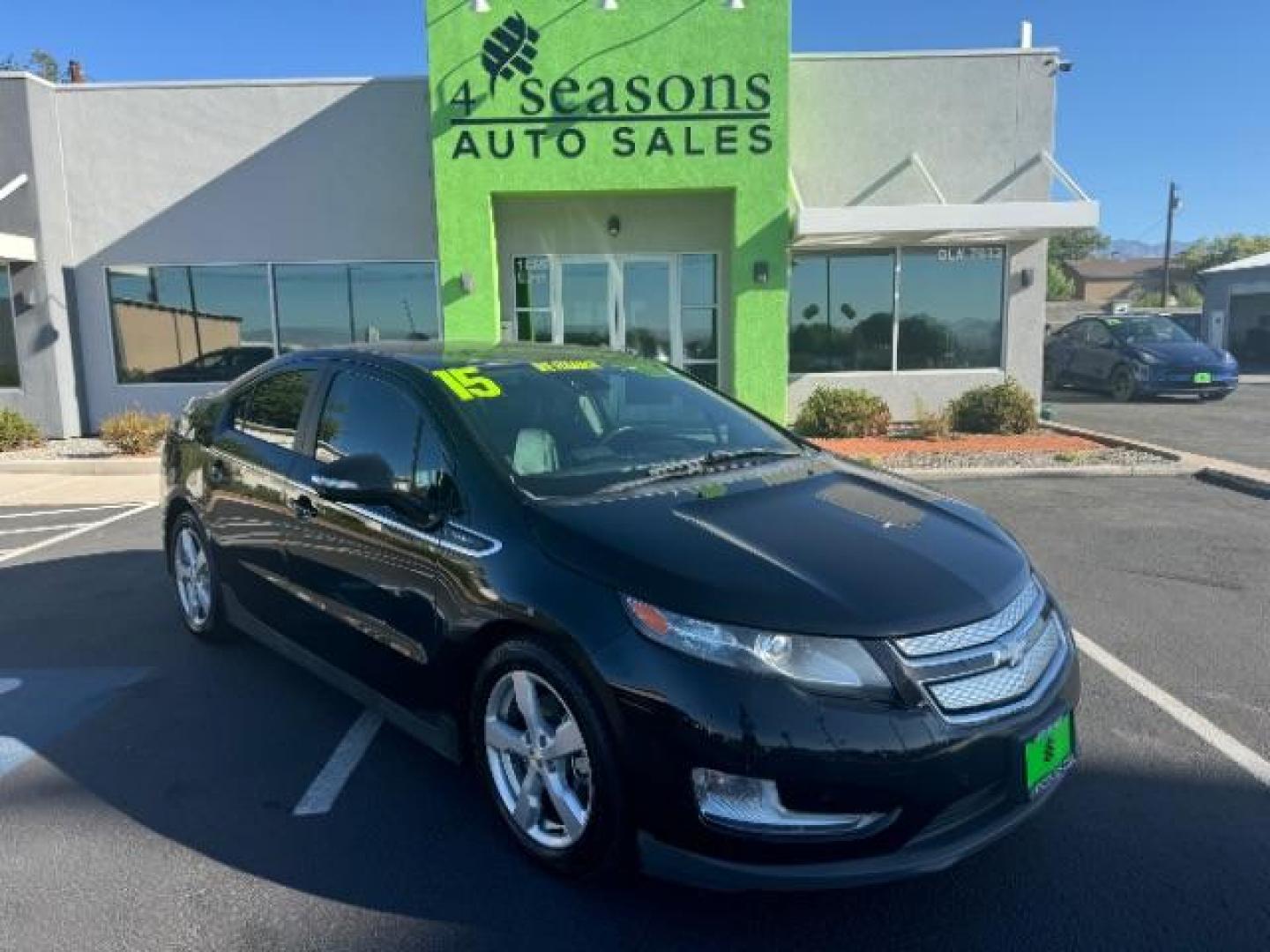 2015 Black /Jet Black/Dark Accents Chevrolet Volt Premium w/ Navigation (1G1RD6E48FU) with an 1.4L L4 DOHC 16V PLUG-IN HYBRID engine, Continuously Variable Transmission transmission, located at 940 North Main Street, Cedar City, UT, 84720, (435) 628-0023, 37.692936, -113.061897 - Photo#0