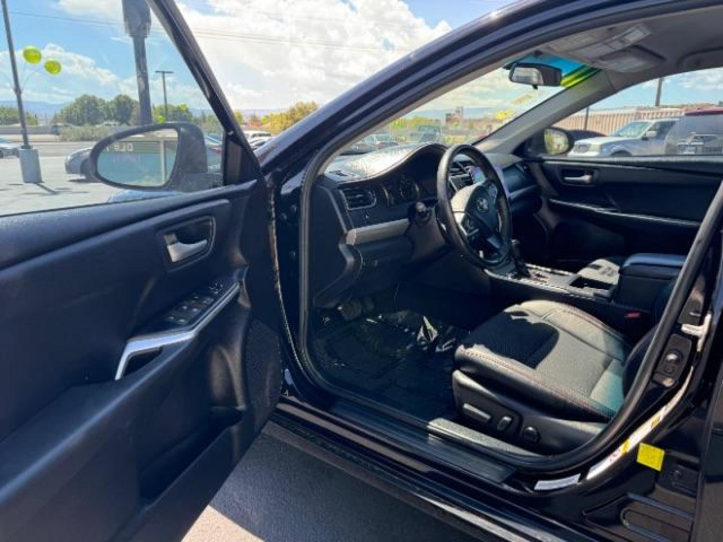 2017 Midnight Black Metallic /Black, leatherette/cloth Toyota Camry SE (4T1BF1FK6HU) with an 2.5L L4 DOHC 16V engine, 6-Speed Automatic transmission, located at 1865 East Red Hills Pkwy, St. George, 84770, (435) 628-0023, 37.120850, -113.543640 - Photo#12