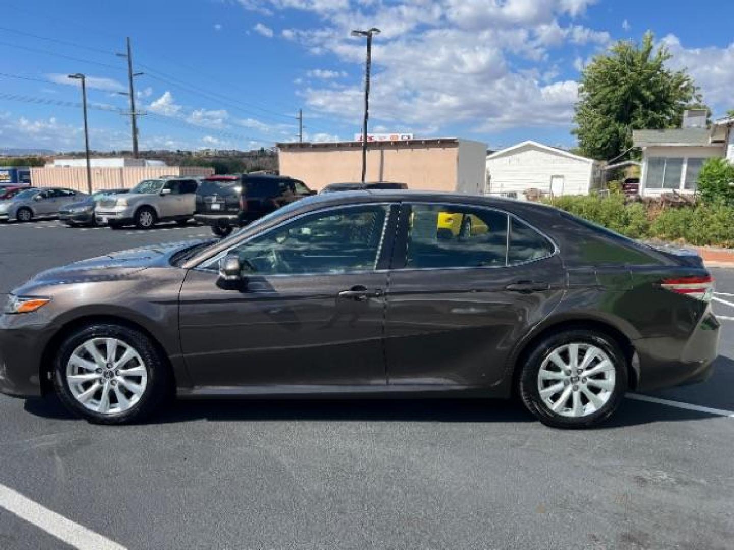 2018 Predawn Gray Mica /Ash, cloth Toyota Camry LE (JTNB11HK6J3) with an 2.5L L4 DOHC 16V engine, 8-Speed Automatic transmission, located at 1865 East Red Hills Pkwy, St. George, 84770, (435) 628-0023, 37.120850, -113.543640 - Photo#3