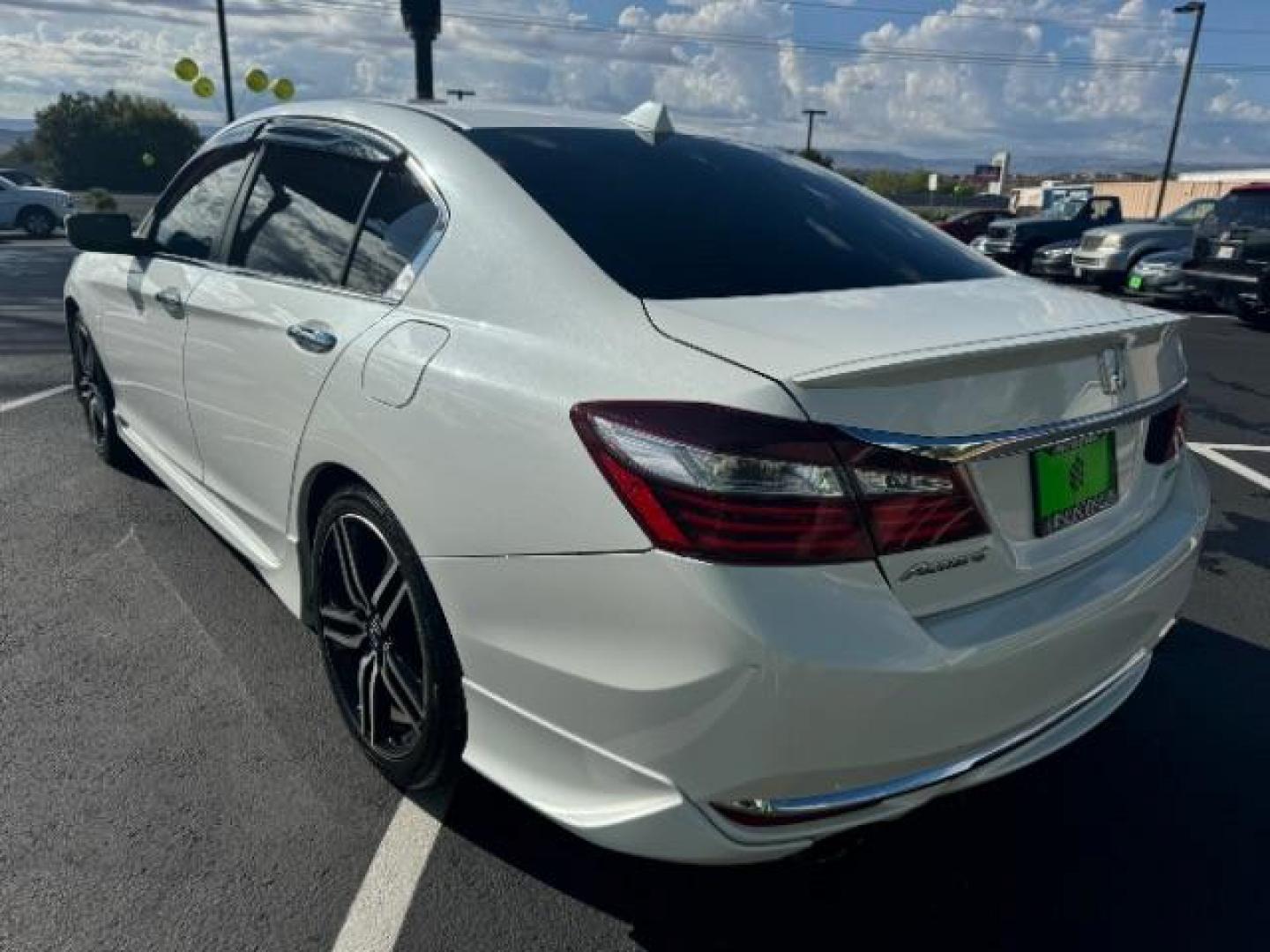 2016 White Orchid Pearl /Black, leatherette/cloth Honda Accord Sport Sedan CVT (1HGCR2F51GA) with an 2.4L L4 DOHC 16V engine, Continuously Variable Transmission transmission, located at 1865 East Red Hills Pkwy, St. George, 84770, (435) 628-0023, 37.120850, -113.543640 - Photo#4