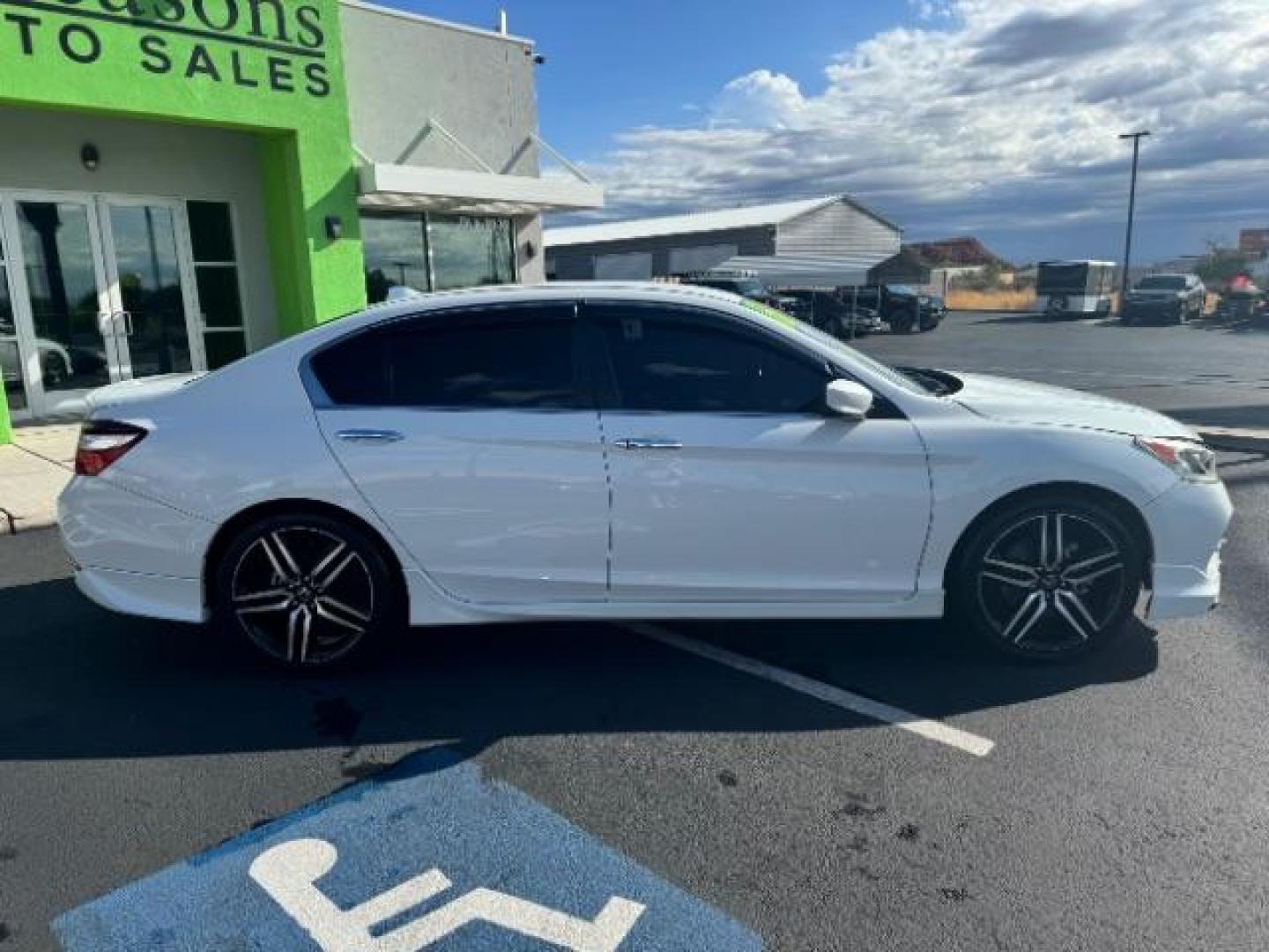 2016 White Orchid Pearl /Black, leatherette/cloth Honda Accord Sport Sedan CVT (1HGCR2F51GA) with an 2.4L L4 DOHC 16V engine, Continuously Variable Transmission transmission, located at 1865 East Red Hills Pkwy, St. George, 84770, (435) 628-0023, 37.120850, -113.543640 - Photo#7