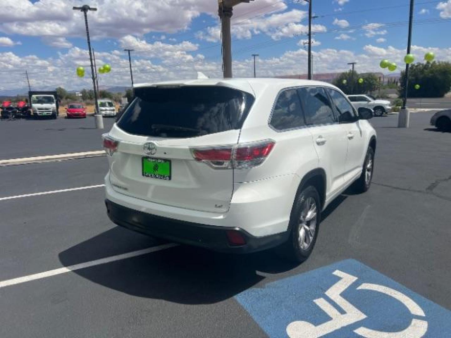 2015 Creme Brulee Mica /Black Leather Interior Toyota Highlander LE FWD V6 (5TDZKRFH8FS) with an 3.5L V6 DOHC 24V engine, 6-Speed Automatic transmission, located at 940 North Main Street, Cedar City, UT, 84720, (435) 628-0023, 37.692936, -113.061897 - Photo#6