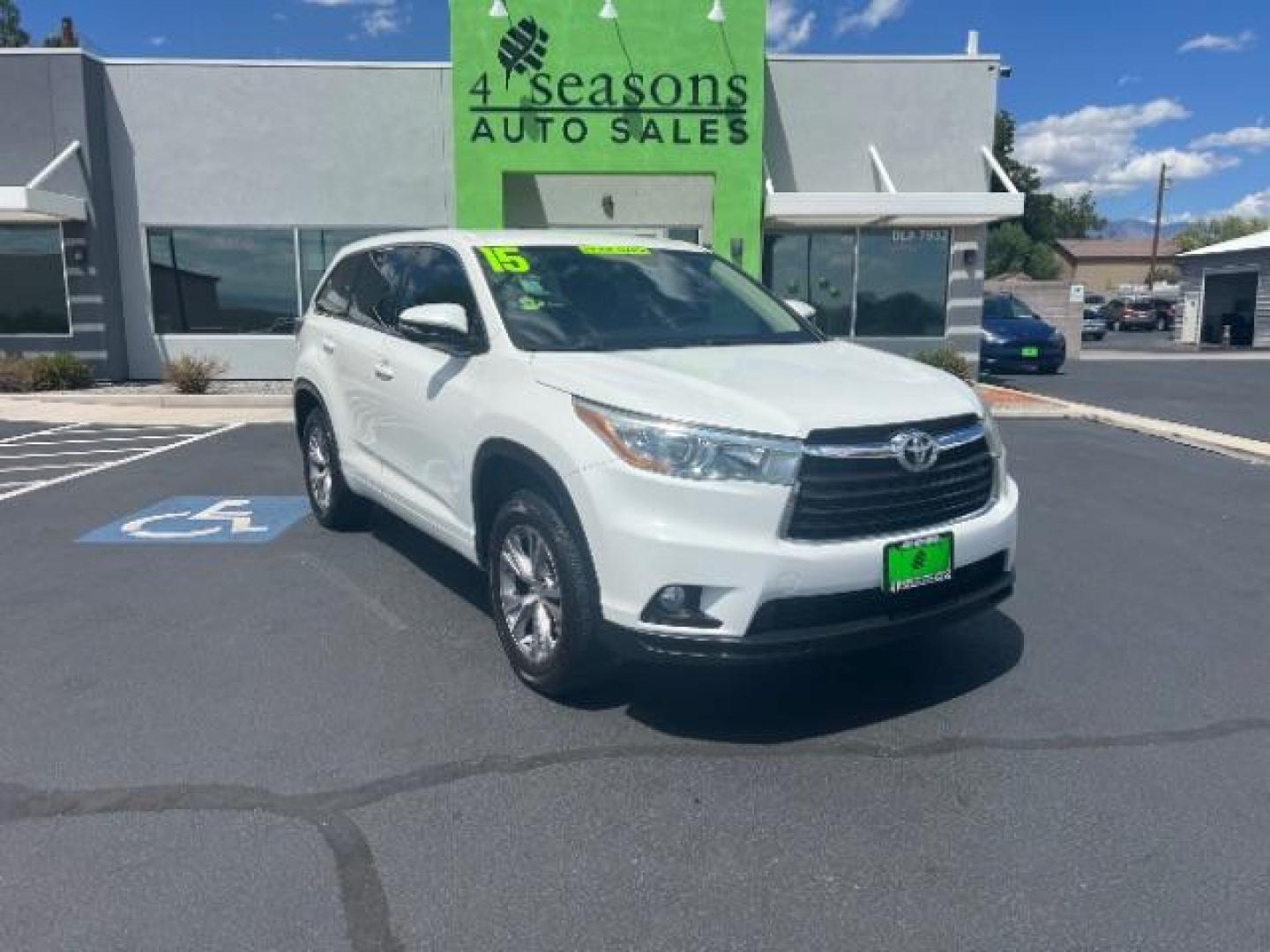 2015 Creme Brulee Mica /Black Leather Interior Toyota Highlander LE FWD V6 (5TDZKRFH8FS) with an 3.5L V6 DOHC 24V engine, 6-Speed Automatic transmission, located at 940 North Main Street, Cedar City, UT, 84720, (435) 628-0023, 37.692936, -113.061897 - We specialize in helping ALL people get the best financing available. No matter your credit score, good, bad or none we can get you an amazing rate. Had a bankruptcy, divorce, or repossessions? We give you the green light to get your credit back on the road. Low down and affordable payments that fit - Photo#0