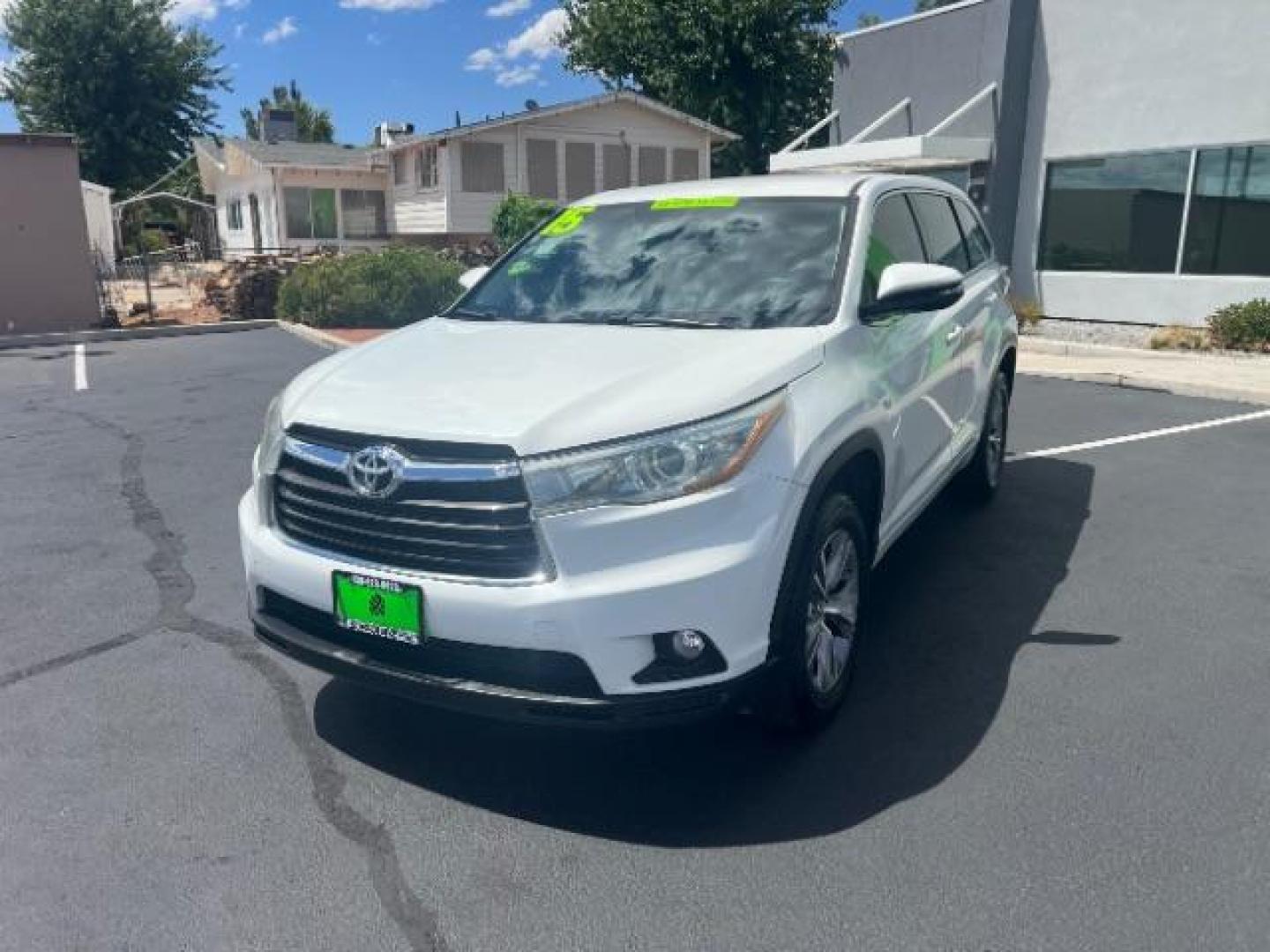 2015 Creme Brulee Mica /Black Leather Interior Toyota Highlander LE FWD V6 (5TDZKRFH8FS) with an 3.5L V6 DOHC 24V engine, 6-Speed Automatic transmission, located at 940 North Main Street, Cedar City, UT, 84720, (435) 628-0023, 37.692936, -113.061897 - We specialize in helping ALL people get the best financing available. No matter your credit score, good, bad or none we can get you an amazing rate. Had a bankruptcy, divorce, or repossessions? We give you the green light to get your credit back on the road. Low down and affordable payments that fit - Photo#2