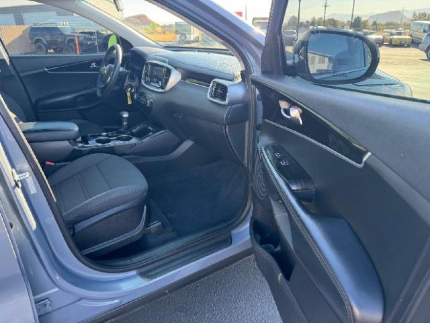 2020 Imperial Blue /Satin Black, cloth Kia Sorento LX 2WD (5XYPG4A38LG) with an 2.4L L4 DOHC 16V engine, 6-Speed Automatic transmission, located at 1865 East Red Hills Pkwy, St. George, 84770, (435) 628-0023, 37.120850, -113.543640 - We specialize in helping ALL people get the best financing available. No matter your credit score, good, bad or none we can get you an amazing rate. Had a bankruptcy, divorce, or repossessions? We give you the green light to get your credit back on the road. Low down and affordable payments that fit - Photo#29