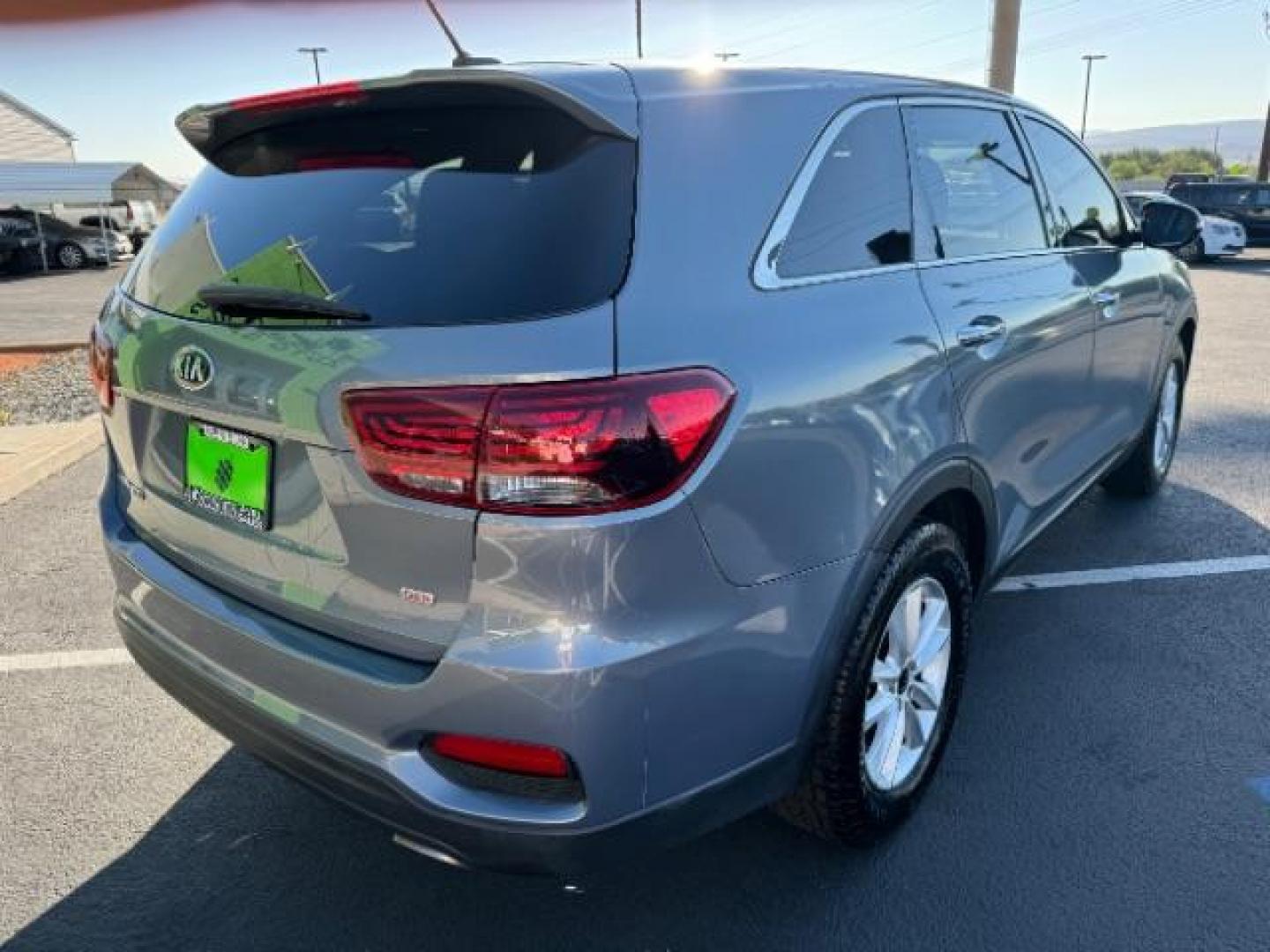 2020 Imperial Blue /Satin Black, cloth Kia Sorento LX 2WD (5XYPG4A38LG) with an 2.4L L4 DOHC 16V engine, 6-Speed Automatic transmission, located at 1865 East Red Hills Pkwy, St. George, 84770, (435) 628-0023, 37.120850, -113.543640 - We specialize in helping ALL people get the best financing available. No matter your credit score, good, bad or none we can get you an amazing rate. Had a bankruptcy, divorce, or repossessions? We give you the green light to get your credit back on the road. Low down and affordable payments that fit - Photo#6