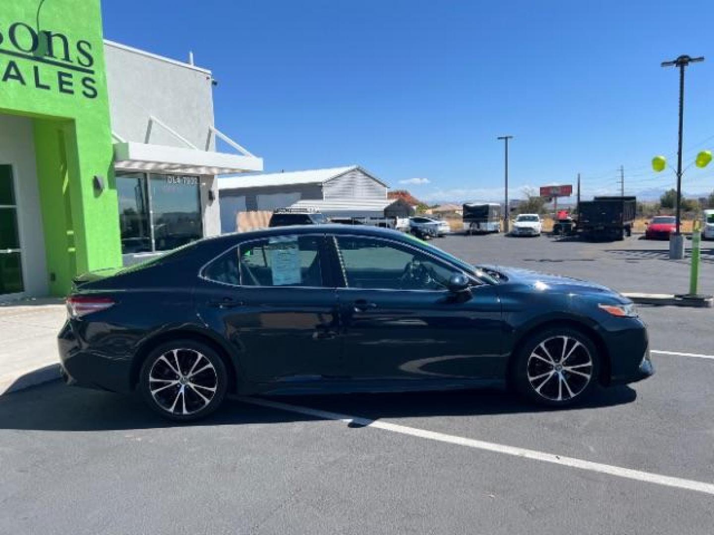 2018 Galactic Aqua Mica /Ash, cloth Toyota Camry LE (4T1B11HKXJU) with an 2.5L L4 DOHC 16V engine, 8-Speed Automatic transmission, located at 1865 East Red Hills Pkwy, St. George, 84770, (435) 628-0023, 37.120850, -113.543640 - Photo#7