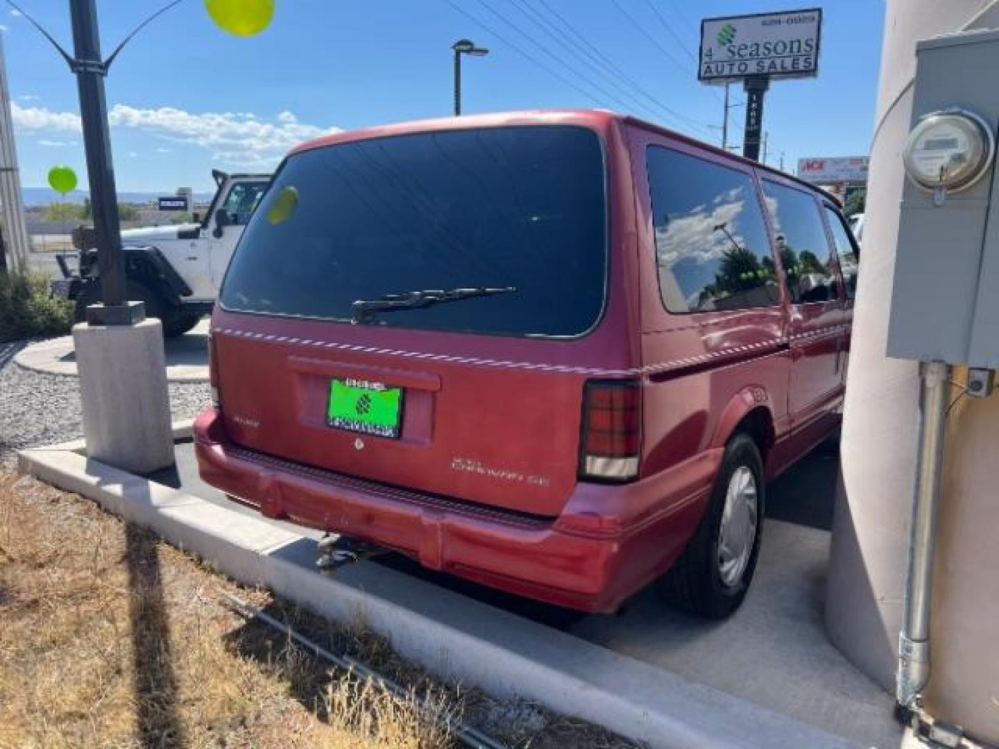 1994 Red /Black Interior Dodge Grand Caravan SE (1B4GH44R7RX) with an 3.3L V6 OHV 12V engine, 4-Speed Automatic transmission, located at 1865 East Red Hills Pkwy, St. George, 84770, (435) 628-0023, 37.120850, -113.543640 - Photo#6