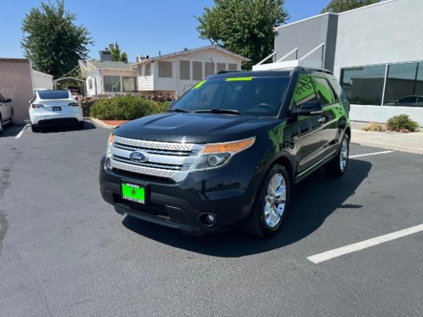 2014 Dark Side /Charcoal Black Ford Explorer XLT FWD (1FM5K7D87EG) with an 3.5L V6 DOHC 24V engine, 6-Speed Automatic transmission, located at 940 North Main Street, Cedar City, UT, 84720, (435) 628-0023, 37.692936, -113.061897 - Photo#2