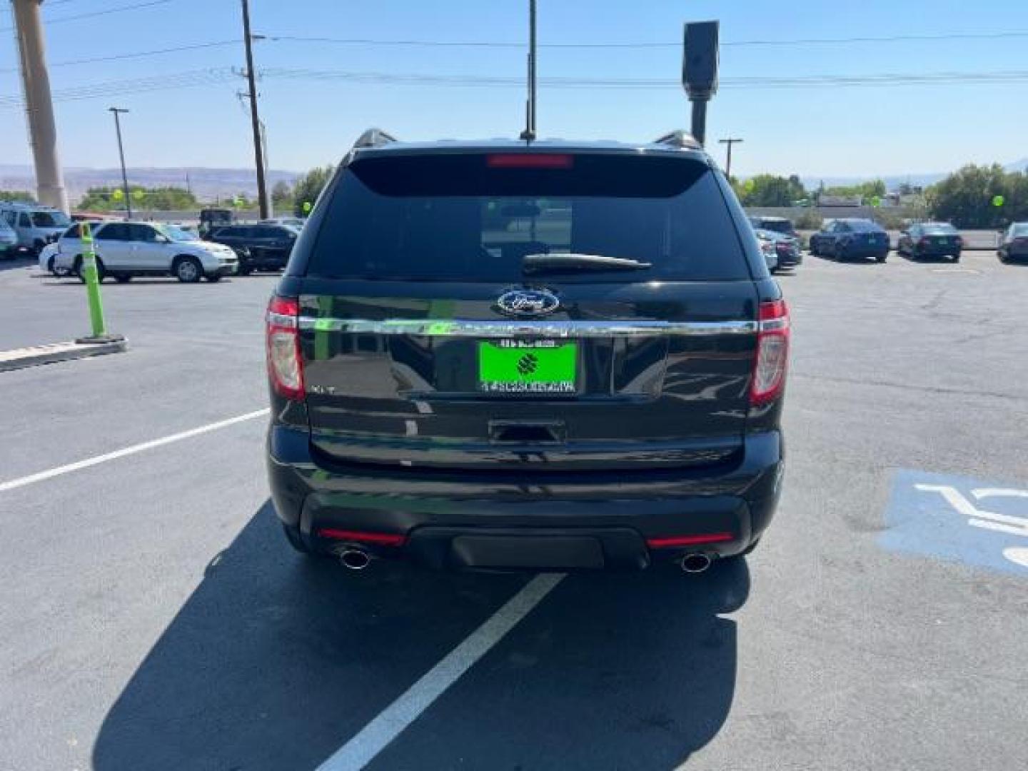 2014 Dark Side /Charcoal Black Ford Explorer XLT FWD (1FM5K7D87EG) with an 3.5L V6 DOHC 24V engine, 6-Speed Automatic transmission, located at 940 North Main Street, Cedar City, UT, 84720, (435) 628-0023, 37.692936, -113.061897 - Photo#5