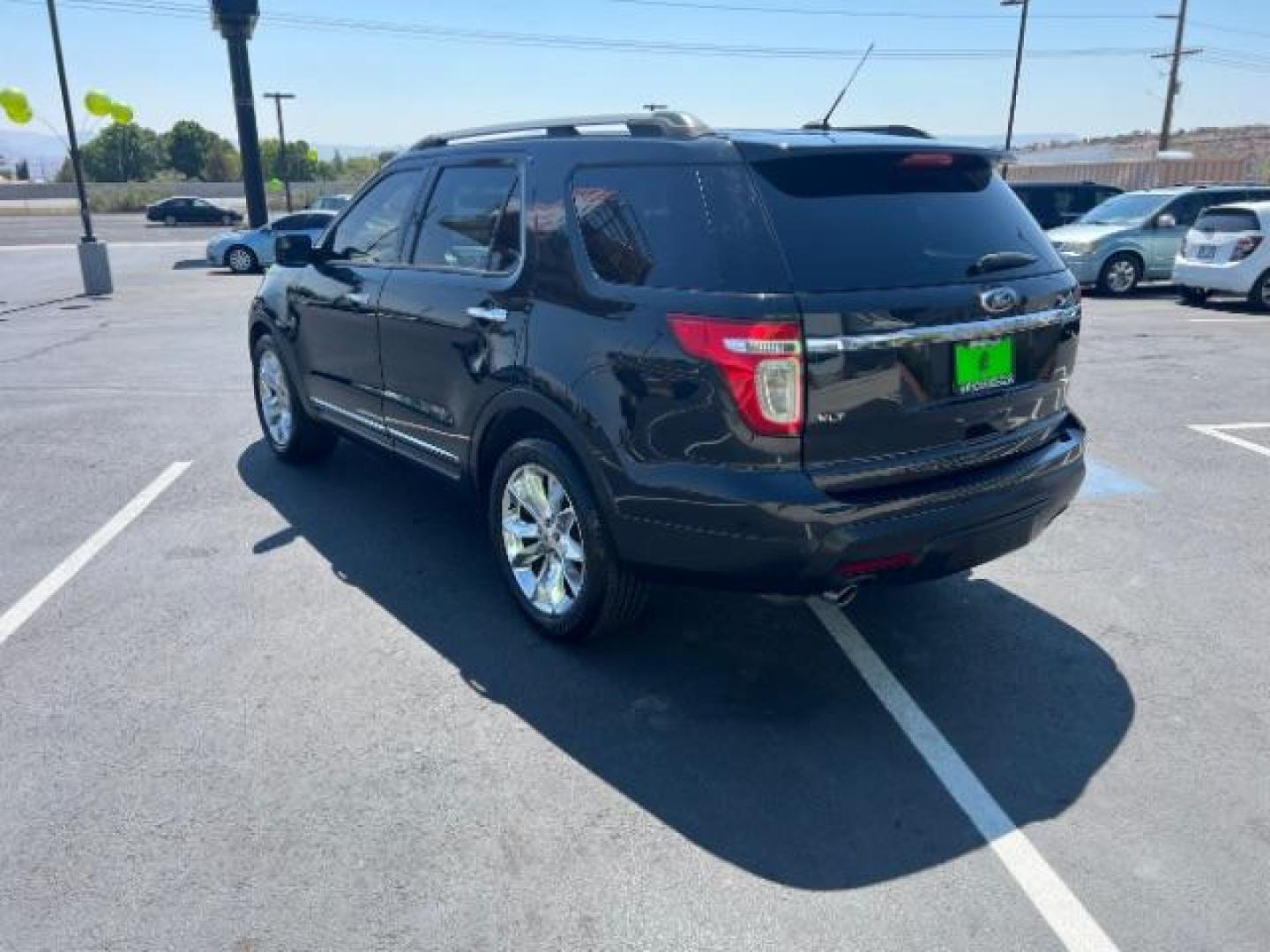 2014 Dark Side /Charcoal Black Ford Explorer XLT FWD (1FM5K7D87EG) with an 3.5L V6 DOHC 24V engine, 6-Speed Automatic transmission, located at 940 North Main Street, Cedar City, UT, 84720, (435) 628-0023, 37.692936, -113.061897 - Photo#6