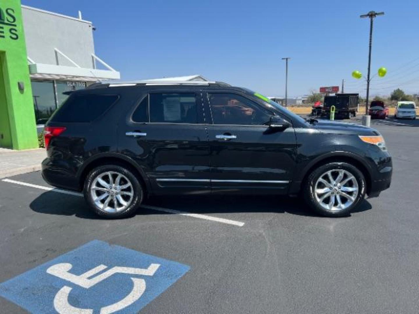 2014 Dark Side /Charcoal Black Ford Explorer XLT FWD (1FM5K7D87EG) with an 3.5L V6 DOHC 24V engine, 6-Speed Automatic transmission, located at 940 North Main Street, Cedar City, UT, 84720, (435) 628-0023, 37.692936, -113.061897 - Photo#7