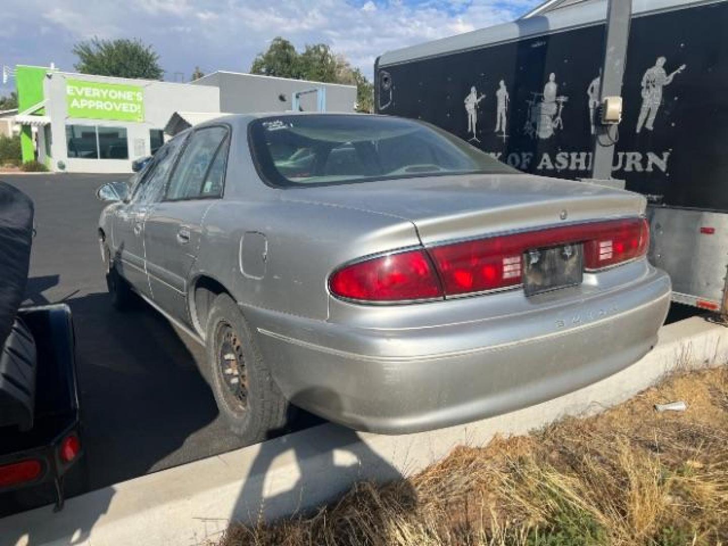 2001 Graphite Metallic /Graphite Cloth Buick Century Custom (2G4WS52J611) with an 3.1L V6 OHV 12V engine, 4-Speed Automatic transmission, located at 1865 East Red Hills Pkwy, St. George, 84770, (435) 628-0023, 37.120850, -113.543640 - This vehicle is a Mechanic Special. This means it will need some love. Runs a drives fine but has body damage, leaks or other mechanical issues. It did NOT pass our 50 point inspection. Get a great deal on a less than perfect car. These cars do NOT qualify for our in house financing. Cash and carry, - Photo#3