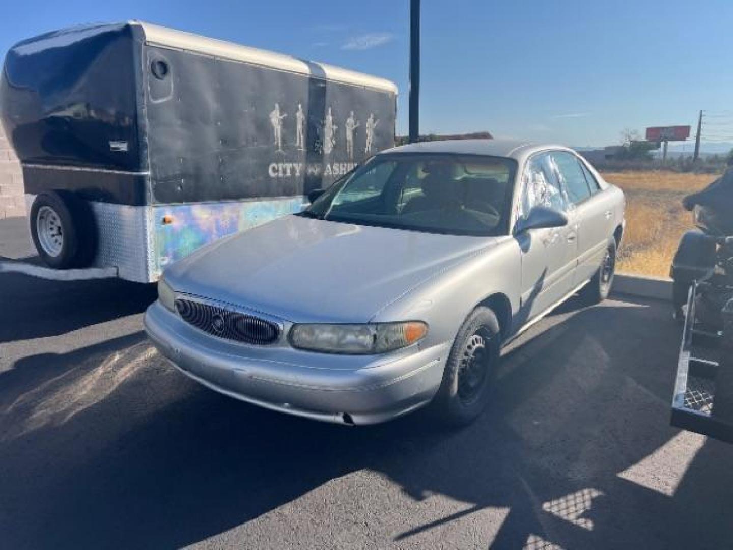 2001 Graphite Metallic /Graphite Cloth Buick Century Custom (2G4WS52J611) with an 3.1L V6 OHV 12V engine, 4-Speed Automatic transmission, located at 1865 East Red Hills Pkwy, St. George, 84770, (435) 628-0023, 37.120850, -113.543640 - Photo#2