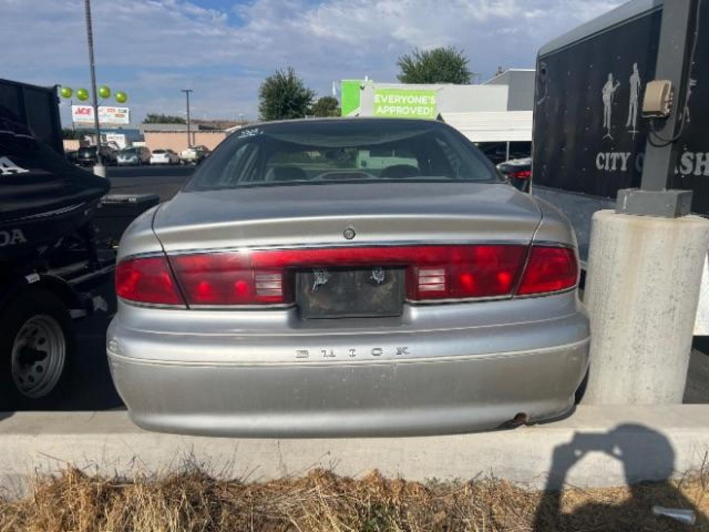 2001 Graphite Metallic /Graphite Cloth Buick Century Custom (2G4WS52J611) with an 3.1L V6 OHV 12V engine, 4-Speed Automatic transmission, located at 1865 East Red Hills Pkwy, St. George, 84770, (435) 628-0023, 37.120850, -113.543640 - Photo#4