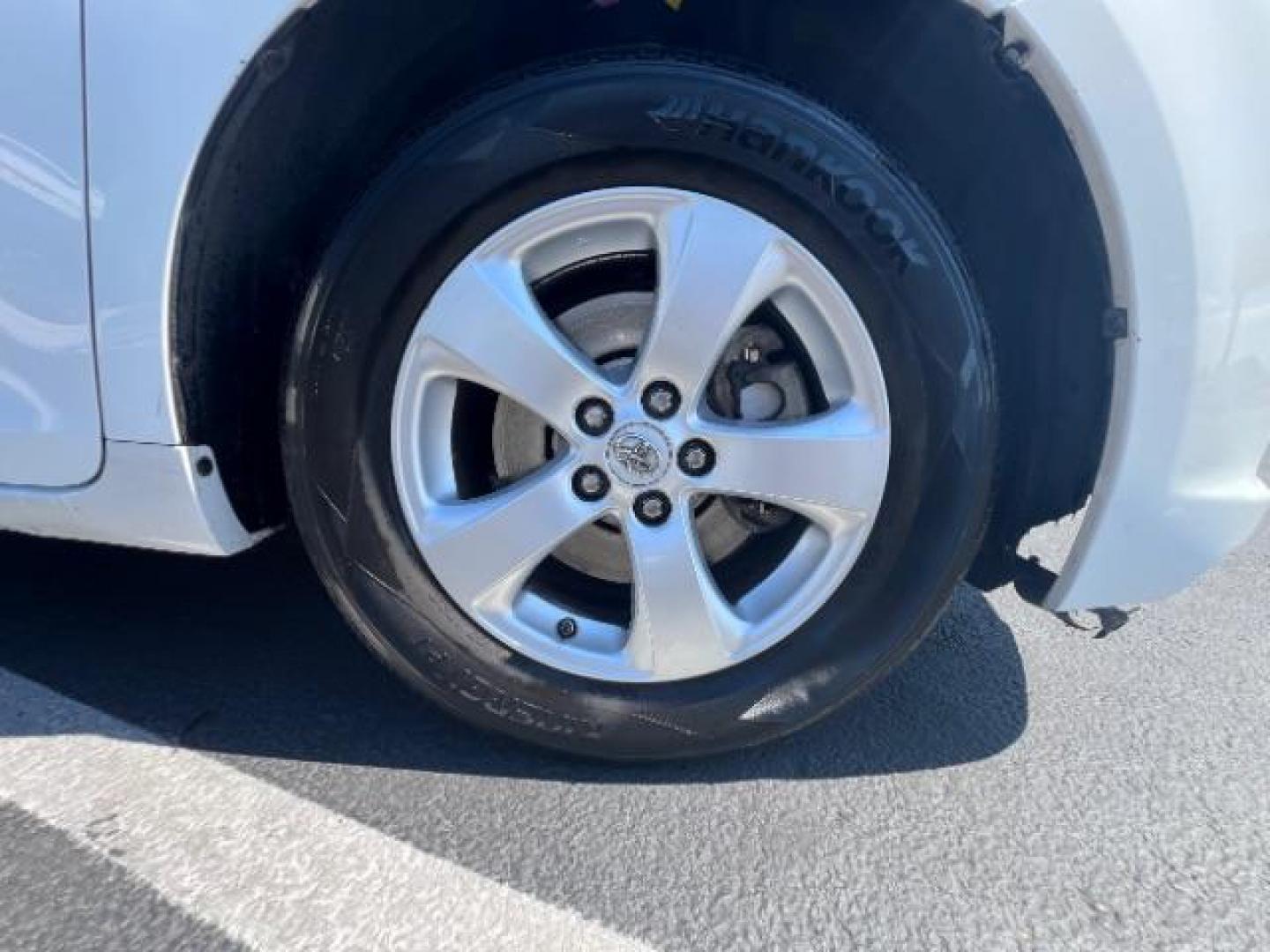 2014 Super White /Light Gray Toyota Sienna LE FWD 8-Passenger V6 (5TDKK3DC1ES) with an 3.5L V6 EFI DOHC 24V engine, 5-Speed Automatic transmission, located at 1865 East Red Hills Pkwy, St. George, 84770, (435) 628-0023, 37.120850, -113.543640 - Photo#9