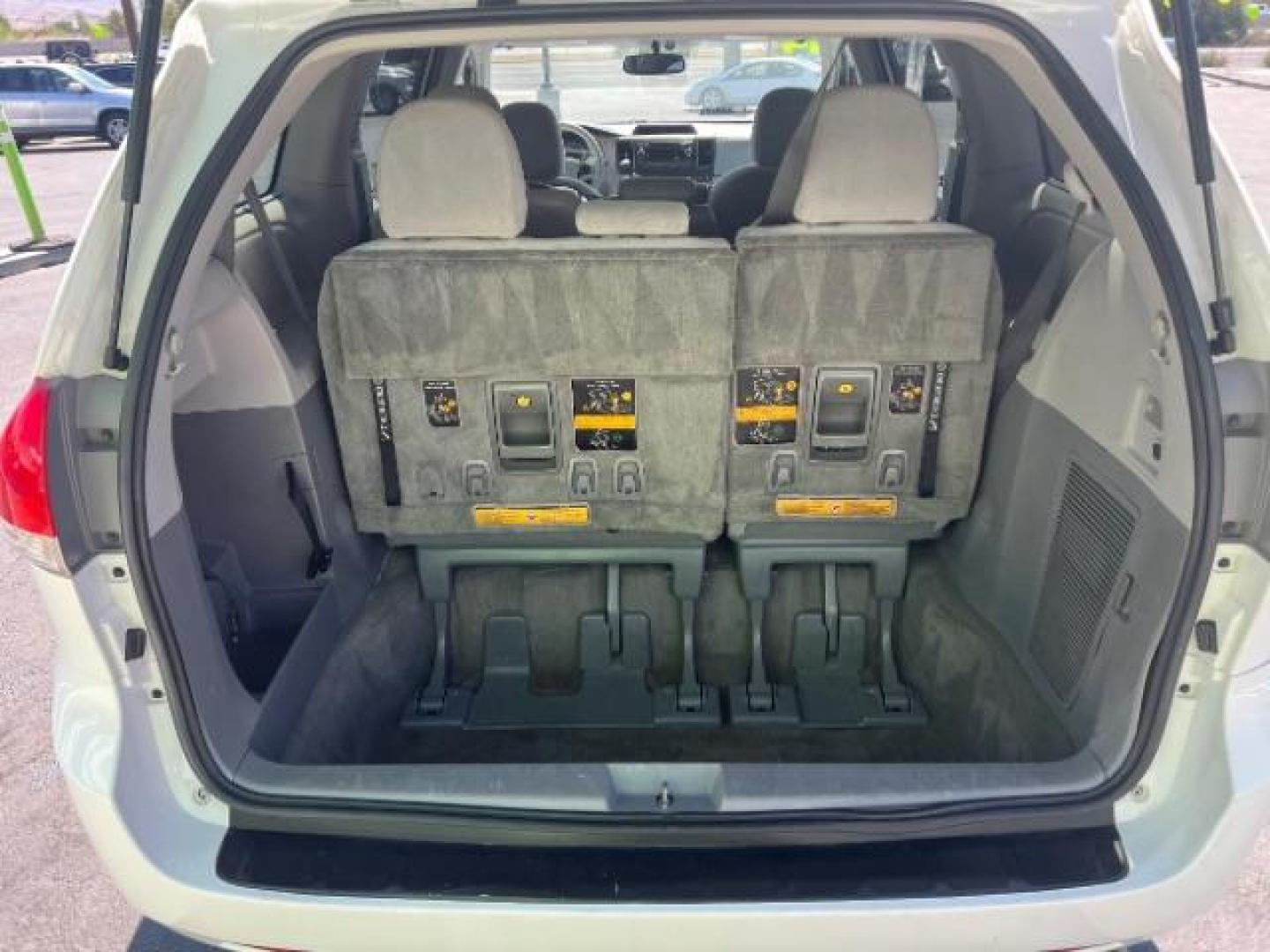 2014 Super White /Light Gray Toyota Sienna LE FWD 8-Passenger V6 (5TDKK3DC1ES) with an 3.5L V6 EFI DOHC 24V engine, 5-Speed Automatic transmission, located at 1865 East Red Hills Pkwy, St. George, 84770, (435) 628-0023, 37.120850, -113.543640 - Photo#28