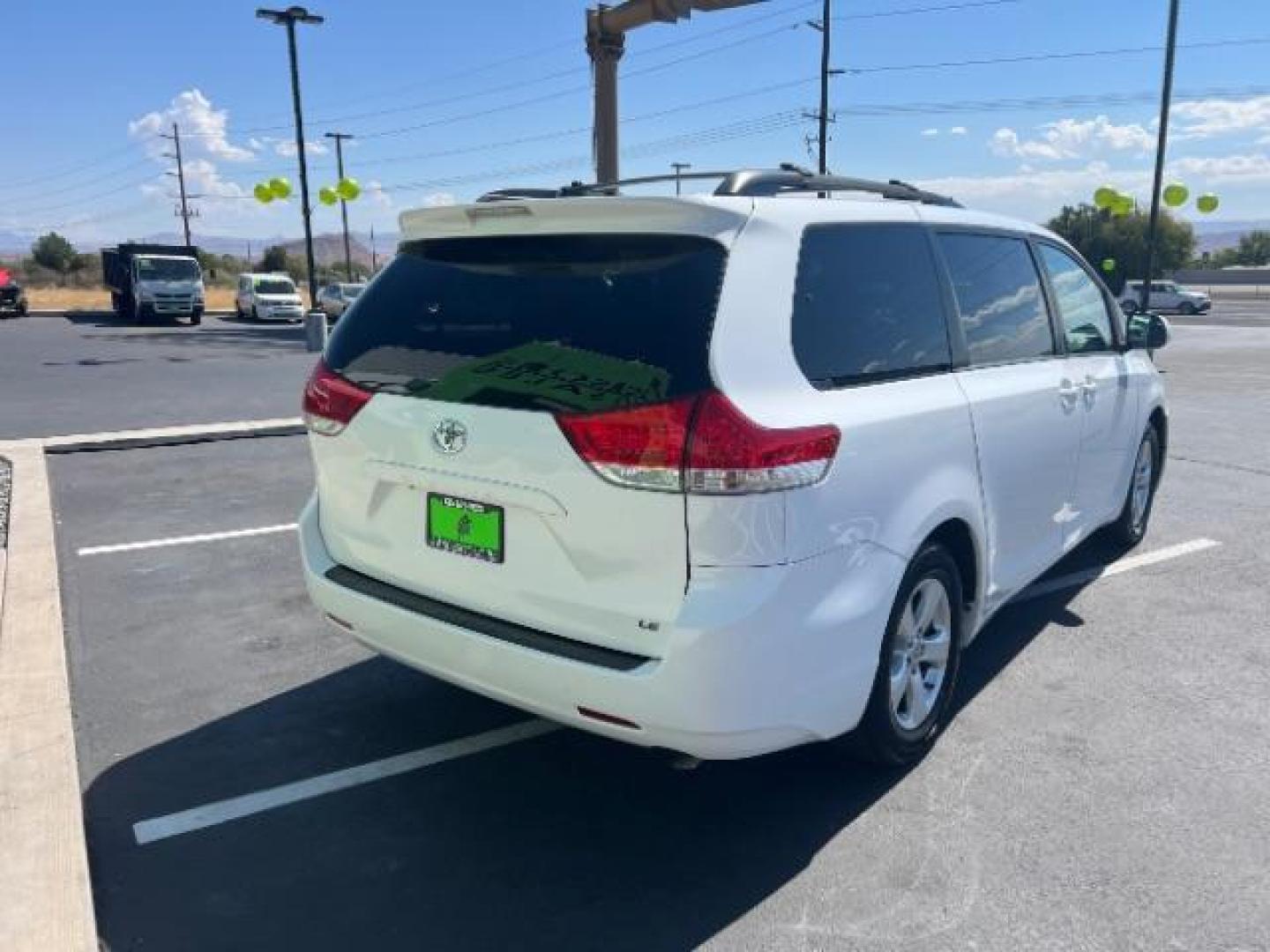 2014 Super White /Light Gray Toyota Sienna LE FWD 8-Passenger V6 (5TDKK3DC1ES) with an 3.5L V6 EFI DOHC 24V engine, 5-Speed Automatic transmission, located at 1865 East Red Hills Pkwy, St. George, 84770, (435) 628-0023, 37.120850, -113.543640 - Photo#4