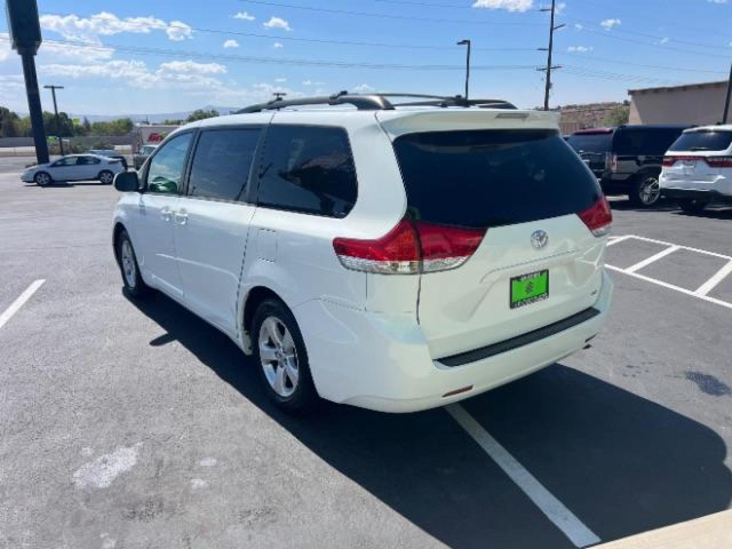 2014 Super White /Light Gray Toyota Sienna LE FWD 8-Passenger V6 (5TDKK3DC1ES) with an 3.5L V6 EFI DOHC 24V engine, 5-Speed Automatic transmission, located at 1865 East Red Hills Pkwy, St. George, 84770, (435) 628-0023, 37.120850, -113.543640 - Photo#6