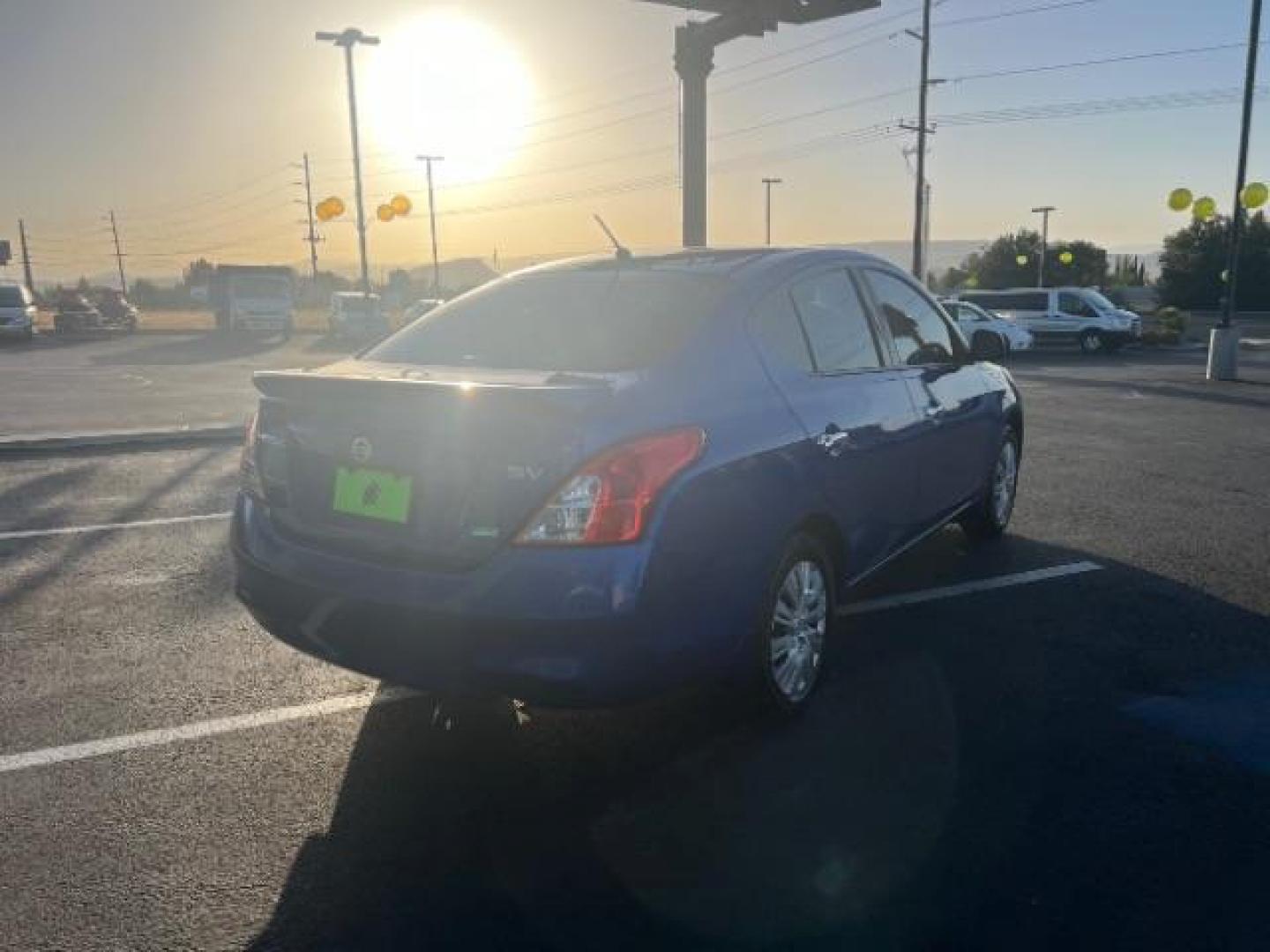 2014 Blue Onyx /Charcoal Nissan Versa 1.6 SV Sedan (3N1CN7AP9EL) with an 1.6L L4 DOHC 16V engine, automatic transmission, located at 1865 East Red Hills Pkwy, St. George, 84770, (435) 628-0023, 37.120850, -113.543640 - Photo#6