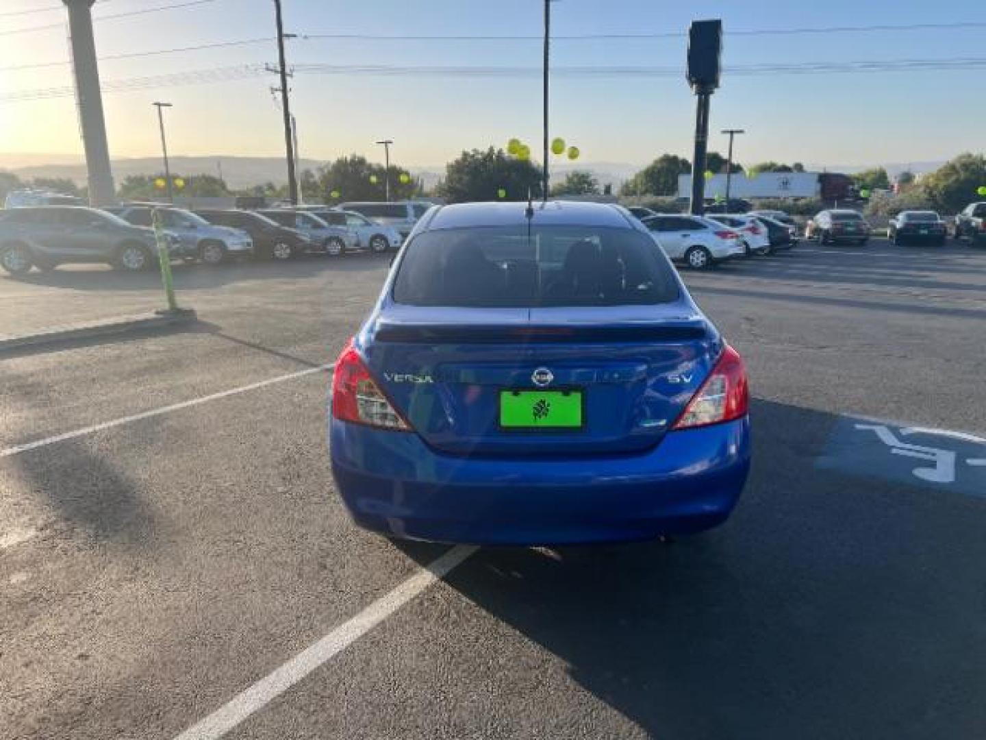 2014 Blue Onyx /Charcoal Nissan Versa 1.6 SV Sedan (3N1CN7AP9EL) with an 1.6L L4 DOHC 16V engine, automatic transmission, located at 1865 East Red Hills Pkwy, St. George, 84770, (435) 628-0023, 37.120850, -113.543640 - Photo#5