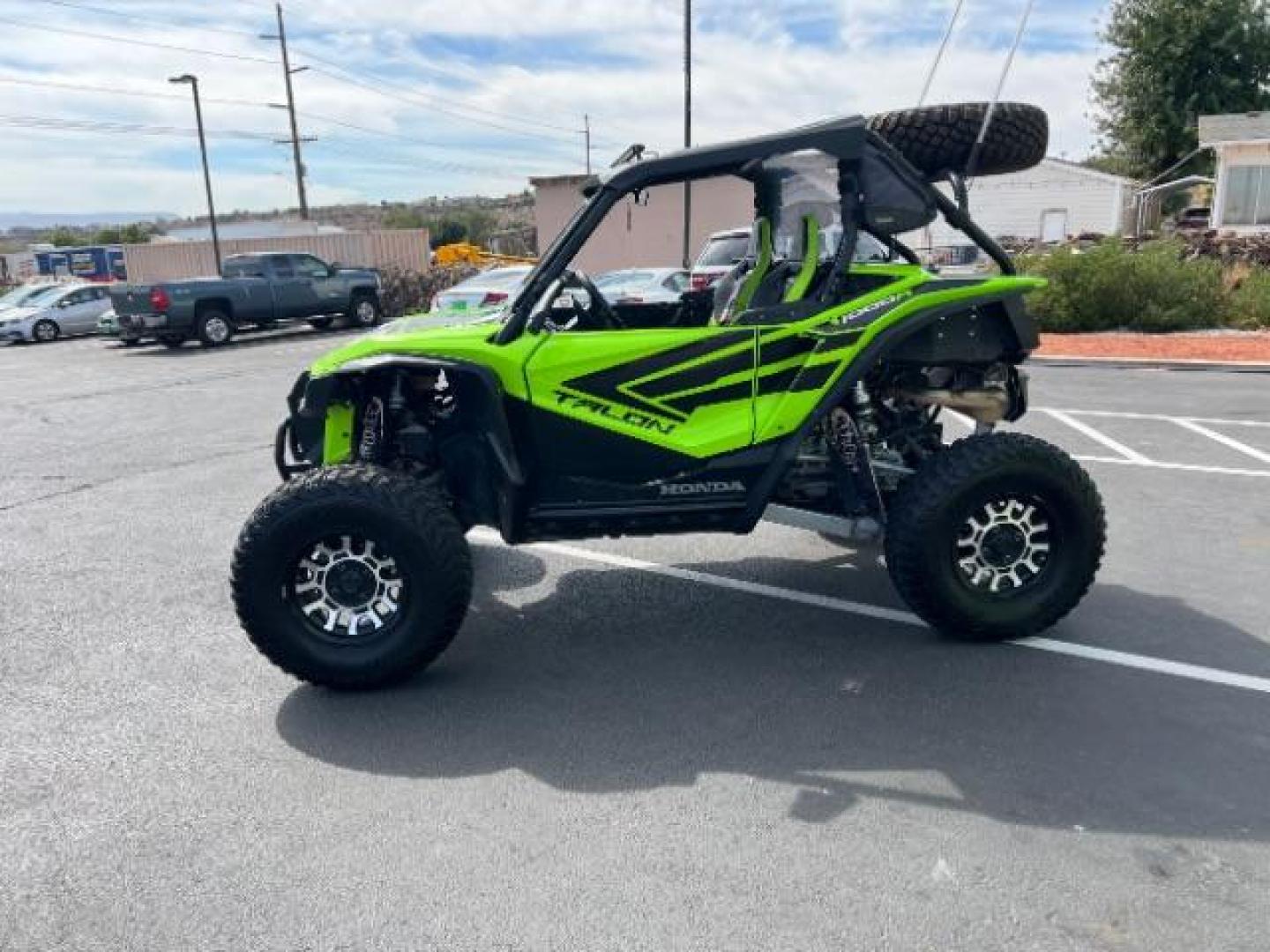 2020 Green /Black Honda Talon 1000R (1HFVE0542L4) with an 1000 engine, Automatic transmission, located at 1865 East Red Hills Pkwy, St. George, 84770, (435) 628-0023, 37.120850, -113.543640 - Photo#3