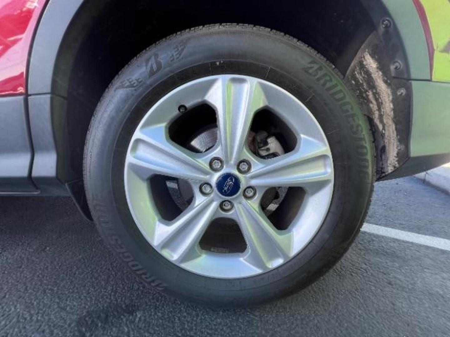 2015 Ruby Red Met Tinted CC /Charcoal Black Ford Escape SE FWD (1FMCU0G79FU) with an 2.5L L4 DOHC 16V engine, 6-Speed Automatic transmission, located at 1865 East Red Hills Pkwy, St. George, 84770, (435) 628-0023, 37.120850, -113.543640 - Photo#10