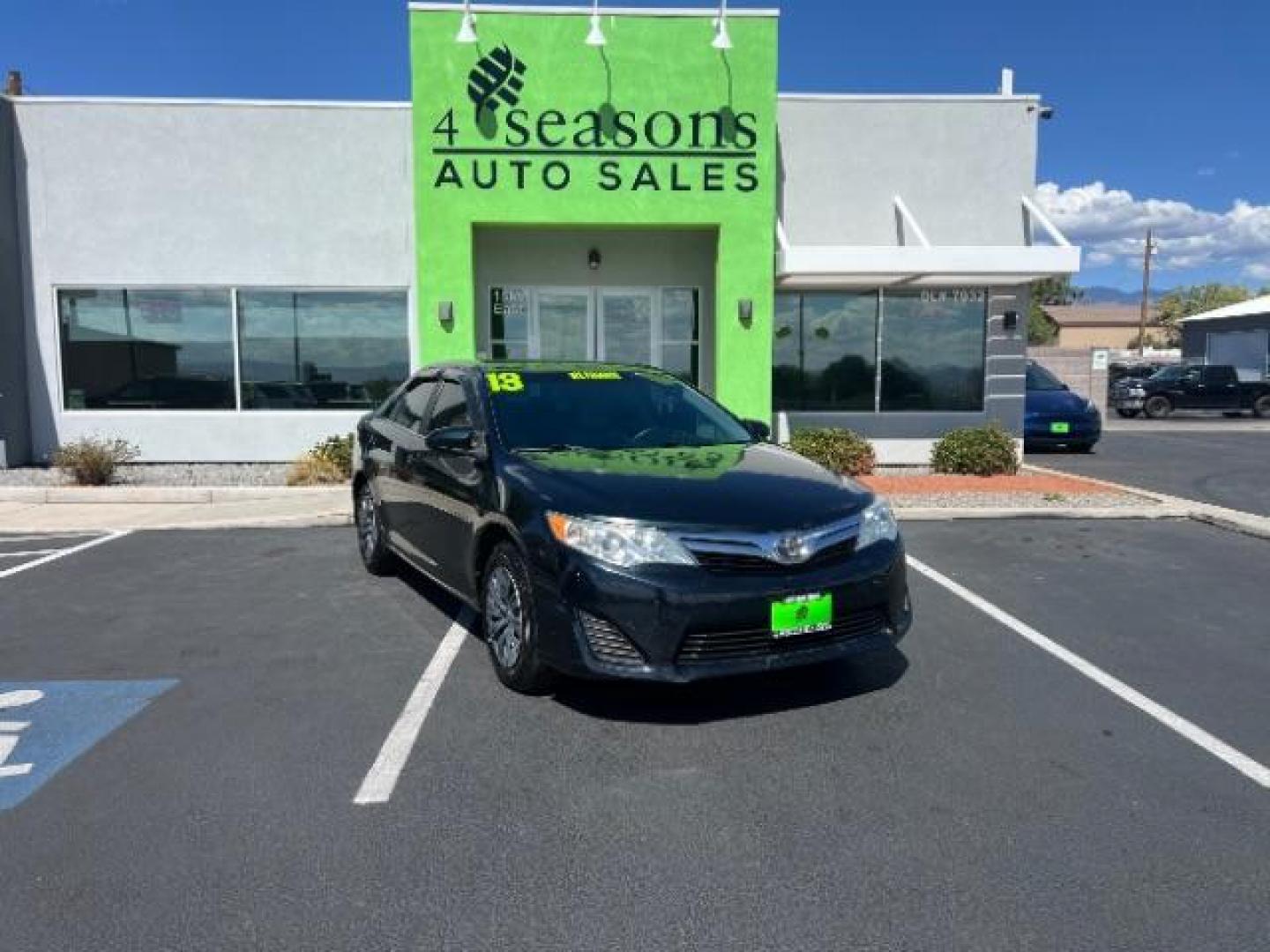 2013 Attitude Black Metallic /Black/Ash 2-Tone Toyota Camry SE (4T1BF1FK3DU) with an 2.5L L4 DOHC 16V engine, 6-Speed Automatic transmission, located at 1865 East Red Hills Pkwy, St. George, 84770, (435) 628-0023, 37.120850, -113.543640 - We specialize in helping ALL people get the best financing available. No matter your credit score, good, bad or none we can get you an amazing rate. Had a bankruptcy, divorce, or repossessions? We give you the green light to get your credit back on the road. Low down and affordable payments that fit - Photo#0