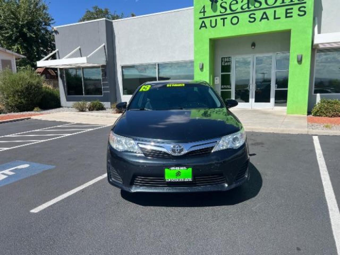 2013 Attitude Black Metallic /Black/Ash 2-Tone Toyota Camry SE (4T1BF1FK3DU) with an 2.5L L4 DOHC 16V engine, 6-Speed Automatic transmission, located at 1865 East Red Hills Pkwy, St. George, 84770, (435) 628-0023, 37.120850, -113.543640 - We specialize in helping ALL people get the best financing available. No matter your credit score, good, bad or none we can get you an amazing rate. Had a bankruptcy, divorce, or repossessions? We give you the green light to get your credit back on the road. Low down and affordable payments that fit - Photo#1