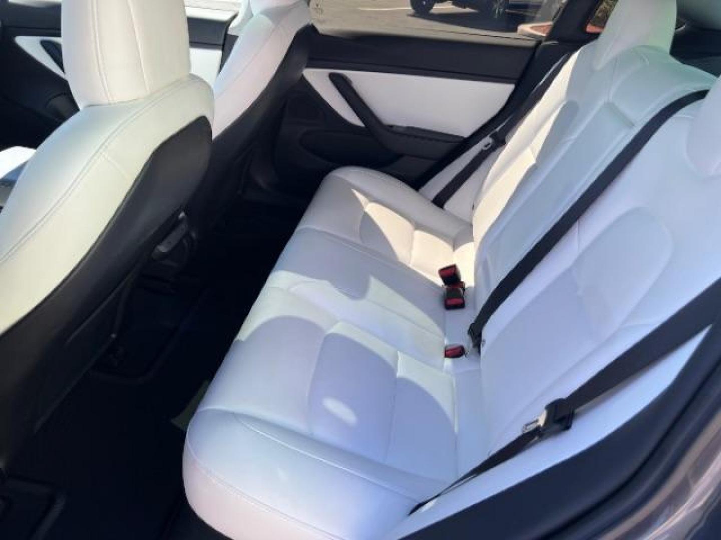 2018 Red /White Tesla Model 3 Long Range (5YJ3E1EB3JF) with an ELECTRIC engine, 1-Speed Automatic transmission, located at 1865 East Red Hills Pkwy, St. George, 84770, (435) 628-0023, 37.120850, -113.543640 - Photo#13