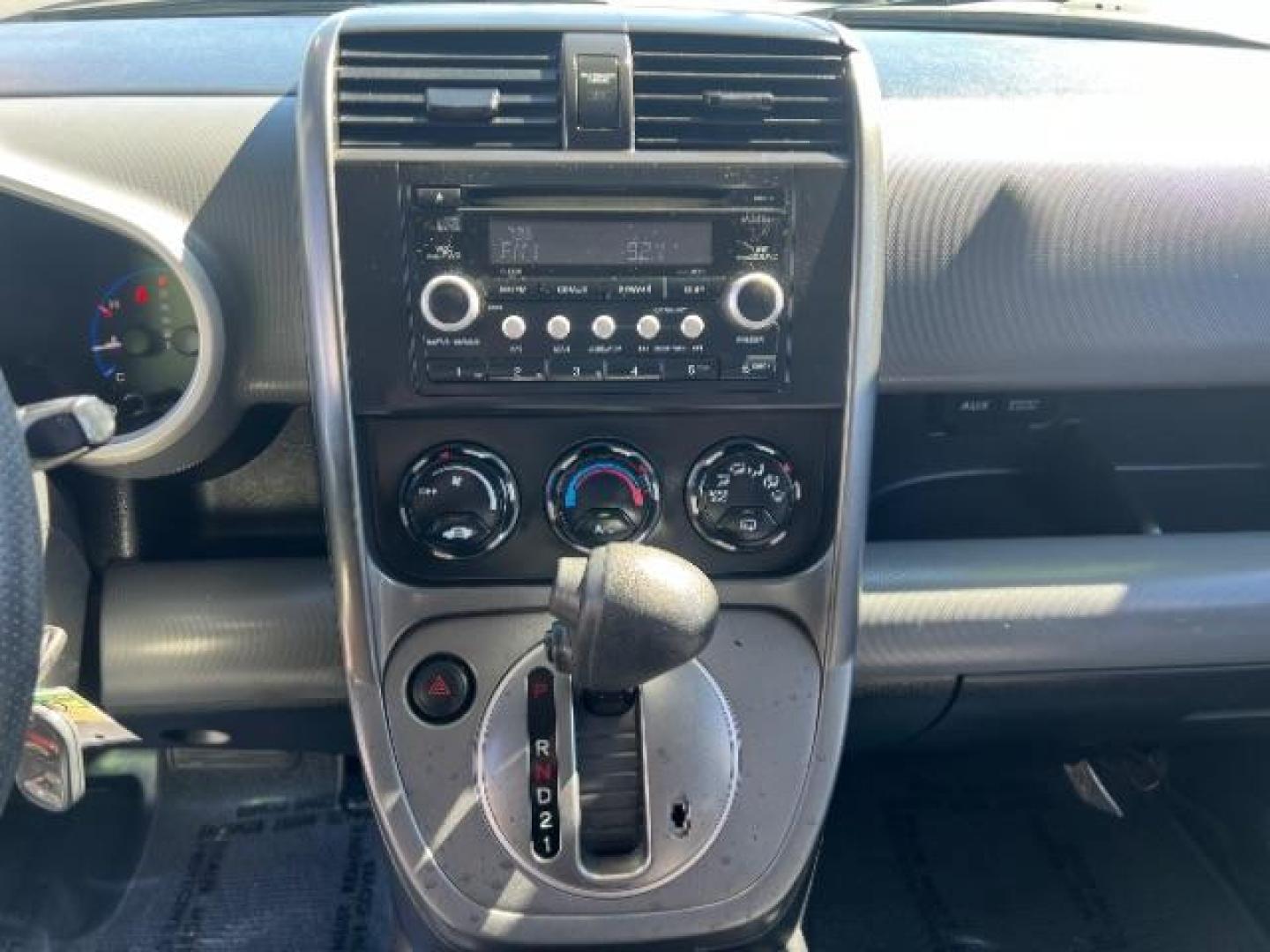 2007 Alabaster Silver Metallic /Gray/Black Cloth Interior Honda Element EX 4WD AT (5J6YH28727L) with an 2.4L L4 DOHC 16V engine, 5-Speed Automatic transmission, located at 1865 East Red Hills Pkwy, St. George, 84770, (435) 628-0023, 37.120850, -113.543640 - We specialize in helping ALL people get the best financing available. No matter your credit score, good, bad or none we can get you an amazing rate. Had a bankruptcy, divorce, or repossessions? We give you the green light to get your credit back on the road. Low down and affordable payments that fit - Photo#20