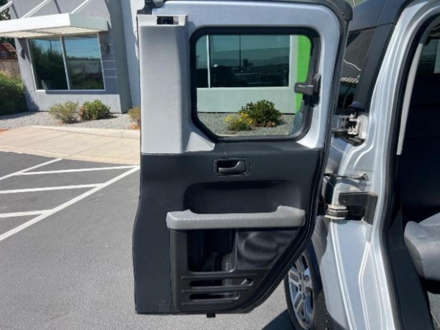 2007 Alabaster Silver Metallic /Gray/Black Cloth Interior Honda Element EX 4WD AT (5J6YH28727L) with an 2.4L L4 DOHC 16V engine, 5-Speed Automatic transmission, located at 1865 East Red Hills Pkwy, St. George, 84770, (435) 628-0023, 37.120850, -113.543640 - We specialize in helping ALL people get the best financing available. No matter your credit score, good, bad or none we can get you an amazing rate. Had a bankruptcy, divorce, or repossessions? We give you the green light to get your credit back on the road. Low down and affordable payments that fit - Photo#33