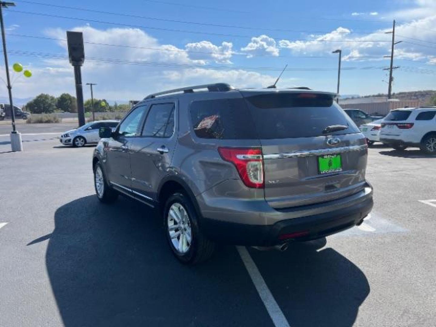 2014 Sterling Gray Metallic /Charcoal Black Ford Explorer XLT FWD (1FM5K7D85EG) with an 3.5L V6 DOHC 24V engine, 6-Speed Automatic transmission, located at 1865 East Red Hills Pkwy, St. George, 84770, (435) 628-0023, 37.120850, -113.543640 - Photo#4