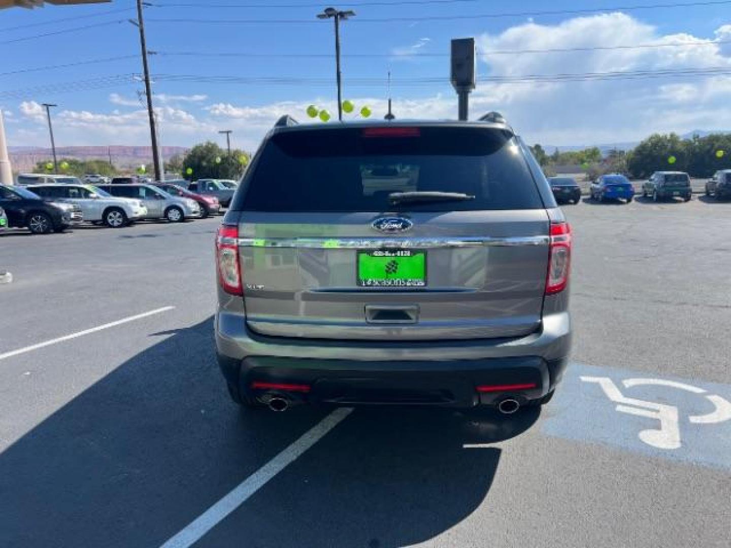 2014 Sterling Gray Metallic /Charcoal Black Ford Explorer XLT FWD (1FM5K7D85EG) with an 3.5L V6 DOHC 24V engine, 6-Speed Automatic transmission, located at 1865 East Red Hills Pkwy, St. George, 84770, (435) 628-0023, 37.120850, -113.543640 - We specialize in helping ALL people get the best financing available. No matter your credit score, good, bad or none we can get you an amazing rate. Had a bankruptcy, divorce, or repossessions? We give you the green light to get your credit back on the road. Low down and affordable payments that fit - Photo#5