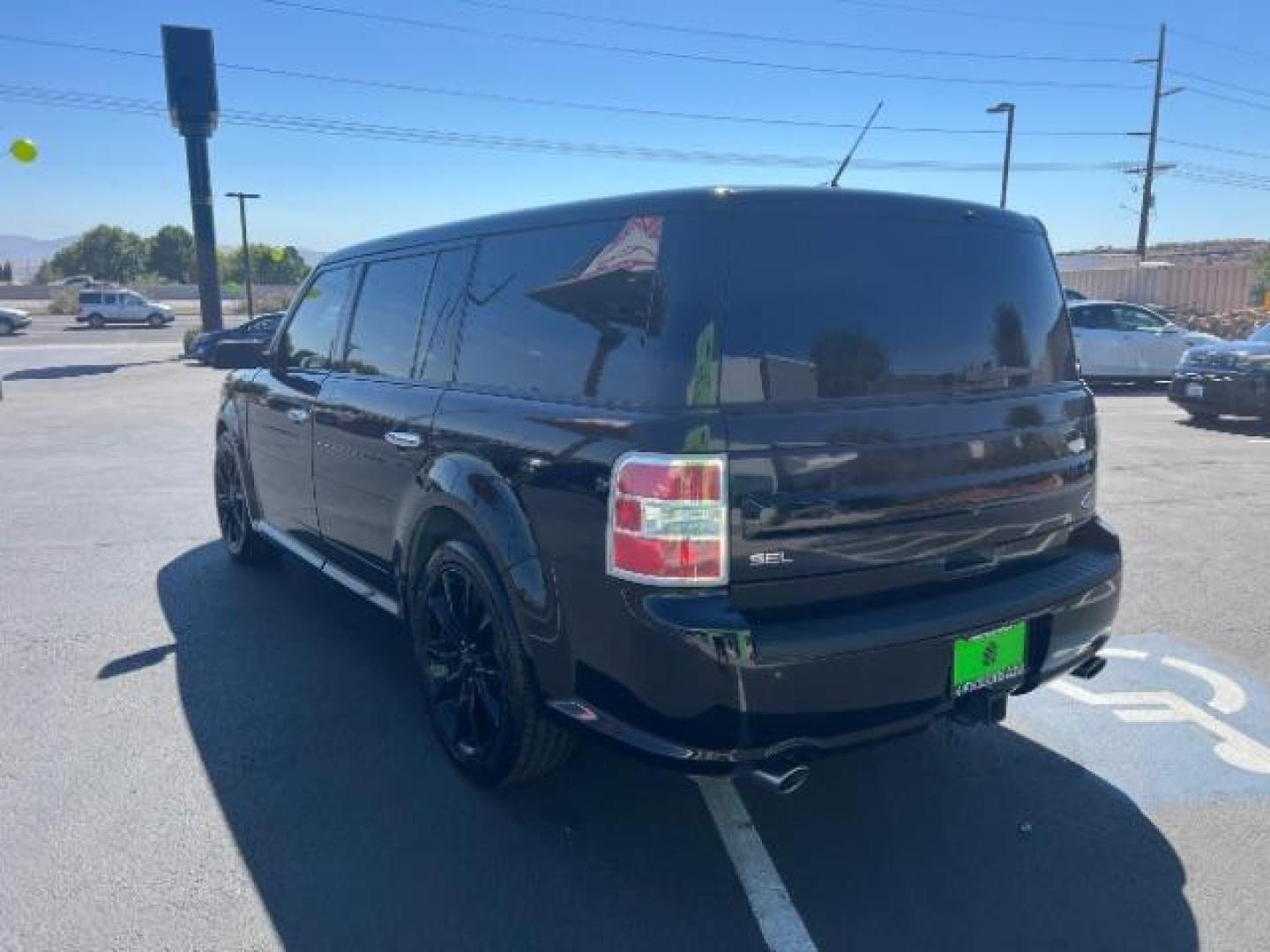 2016 Shadow Black /Black Interior Ford Flex SEL FWD (2FMGK5C86GB) with an 3.5L V6 DOHC 24V engine, 6-Speed Automatic Overdrive transmission, located at 1865 East Red Hills Pkwy, St. George, 84770, (435) 628-0023, 37.120850, -113.543640 - We specialize in helping ALL people get the best financing available. No matter your credit score, good, bad or none we can get you an amazing rate. Had a bankruptcy, divorce, or repossessions? We give you the green light to get your credit back on the road. Low down and affordable payments that fit - Photo#4