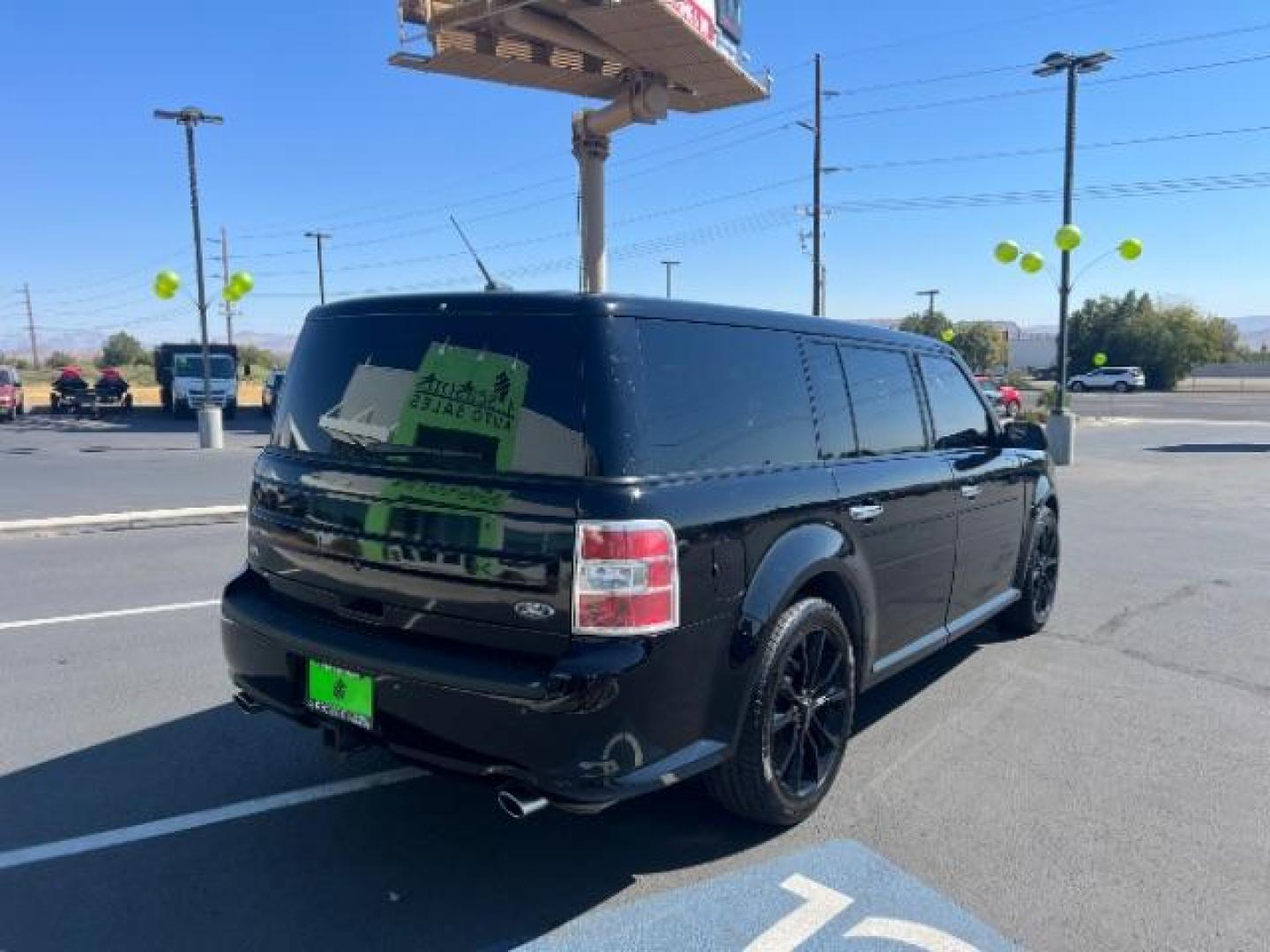 2016 Shadow Black /Black Interior Ford Flex SEL FWD (2FMGK5C86GB) with an 3.5L V6 DOHC 24V engine, 6-Speed Automatic Overdrive transmission, located at 1865 East Red Hills Pkwy, St. George, 84770, (435) 628-0023, 37.120850, -113.543640 - We specialize in helping ALL people get the best financing available. No matter your credit score, good, bad or none we can get you an amazing rate. Had a bankruptcy, divorce, or repossessions? We give you the green light to get your credit back on the road. Low down and affordable payments that fit - Photo#6