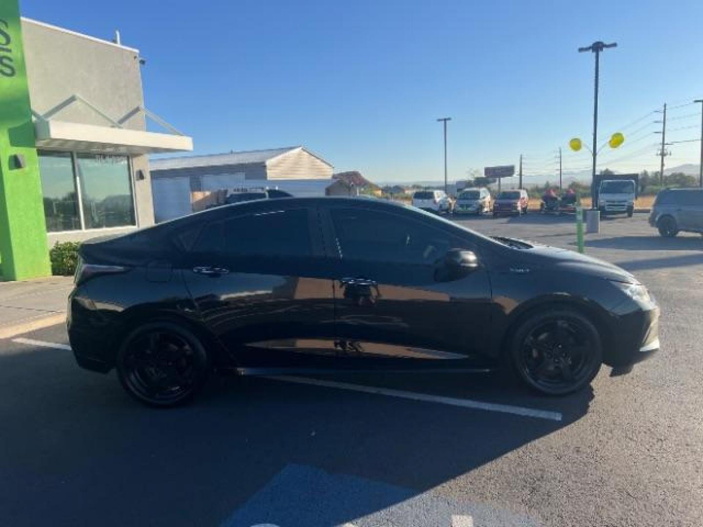 2017 Mosaic Black Metallic /Light Ash/Dark Ash, cloth Chevrolet Volt LT (1G1RC6S55HU) with an 1.5L L4 DOHC 16V PLUG-IN HYBRID engine, Continuously Variable Transmission transmission, located at 1865 East Red Hills Pkwy, St. George, 84770, (435) 628-0023, 37.120850, -113.543640 - ***This vehicle qualifies for the EV/Hybrid tax rebate of up to $4,000*** We are setup with the IRS to recieve direct payments within 72 hours. We file the rebate online with IRS and can credit it to your down payment, reduce the sales price OR give you cashback!! These cars will not last and can o - Photo#7