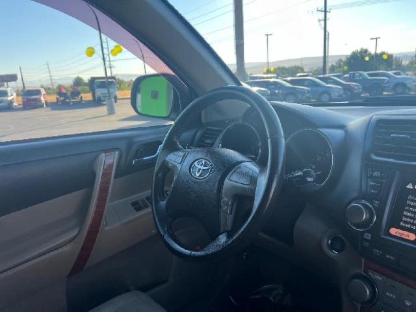 2008 Cypress Pearl /Sand Beige Leather Interior Toyota Highlander Limited 4WD (JTEES42A682) with an 3.5L V6 DOHC 24V engine, 5-Speed Automatic transmission, located at 1865 East Red Hills Pkwy, St. George, 84770, (435) 628-0023, 37.120850, -113.543640 - We specialize in helping ALL people get the best financing available. No matter your credit score, good, bad or none we can get you an amazing rate. Had a bankruptcy, divorce, or repossessions? We give you the green light to get your credit back on the road. Low down and affordable payments that fit - Photo#36