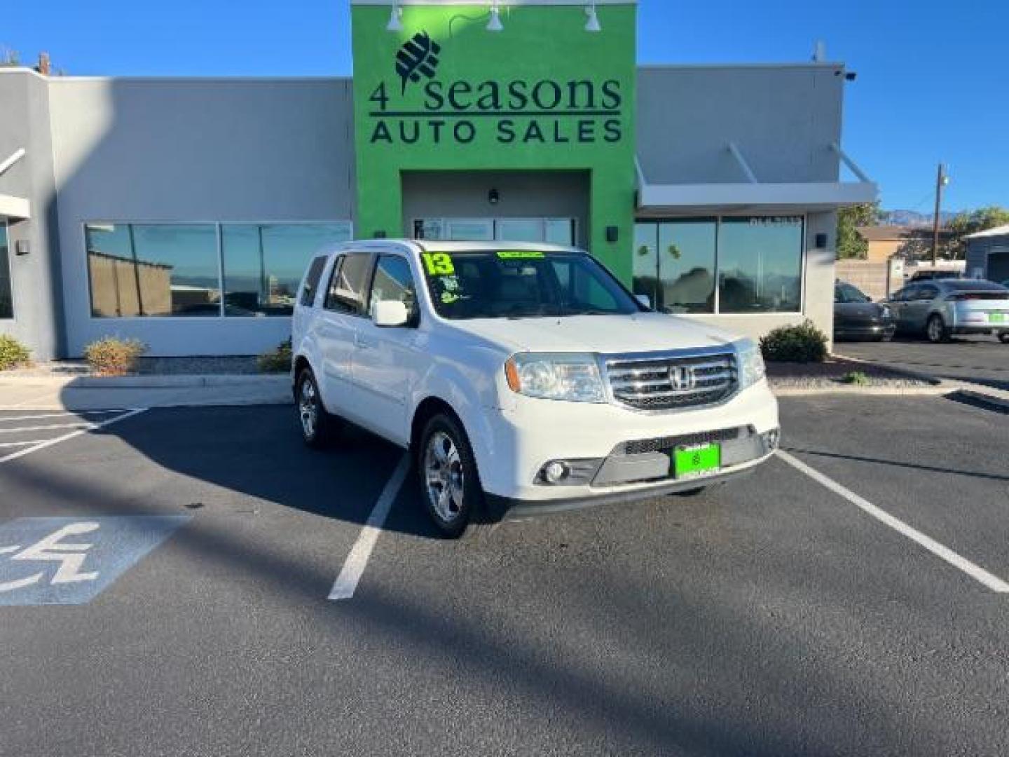 2013 Taffeta White /Beige Leather Interior Honda Pilot EX-L 4WD 5-Spd AT (5FNYF4H50DB) with an 3.5L V6 SOHC 24V engine, 5-Speed Automatic transmission, located at 1865 East Red Hills Pkwy, St. George, 84770, (435) 628-0023, 37.120850, -113.543640 - Photo#0