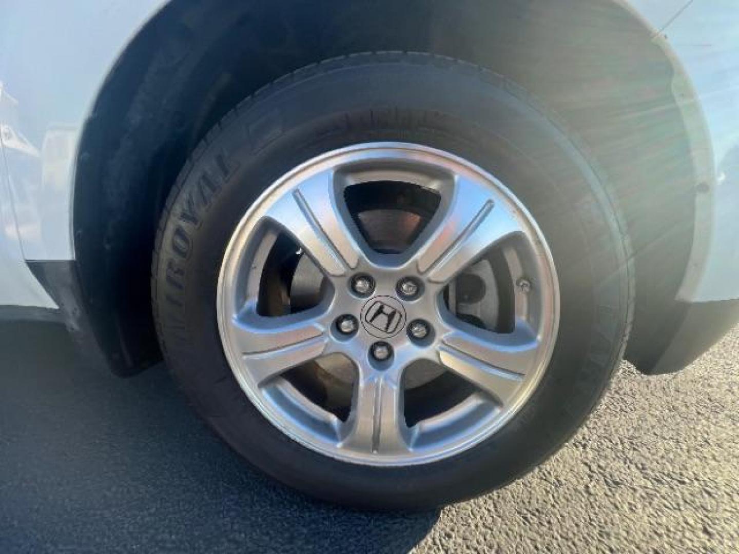 2013 Taffeta White /Beige Leather Interior Honda Pilot EX-L 4WD 5-Spd AT (5FNYF4H50DB) with an 3.5L V6 SOHC 24V engine, 5-Speed Automatic transmission, located at 1865 East Red Hills Pkwy, St. George, 84770, (435) 628-0023, 37.120850, -113.543640 - Photo#10