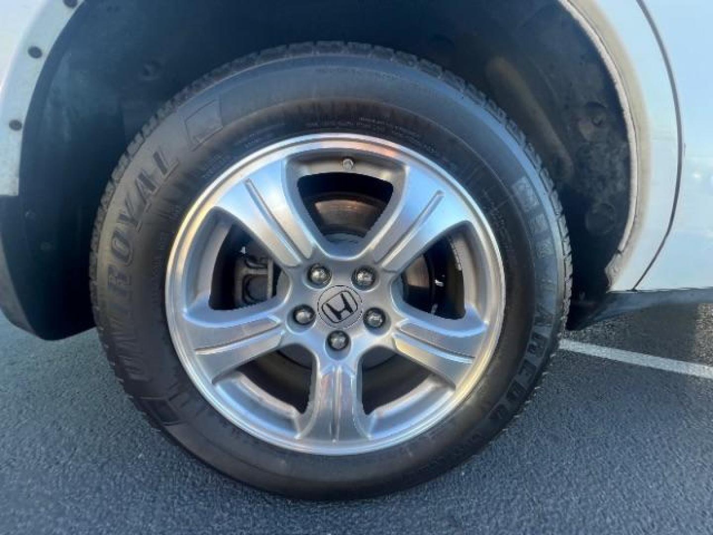 2013 Taffeta White /Beige Leather Interior Honda Pilot EX-L 4WD 5-Spd AT (5FNYF4H50DB) with an 3.5L V6 SOHC 24V engine, 5-Speed Automatic transmission, located at 1865 East Red Hills Pkwy, St. George, 84770, (435) 628-0023, 37.120850, -113.543640 - We specialize in helping ALL people get the best financing available. No matter your credit score, good, bad or none we can get you an amazing rate. Had a bankruptcy, divorce, or repossessions? We give you the green light to get your credit back on the road. Low down and affordable payments that fit - Photo#9