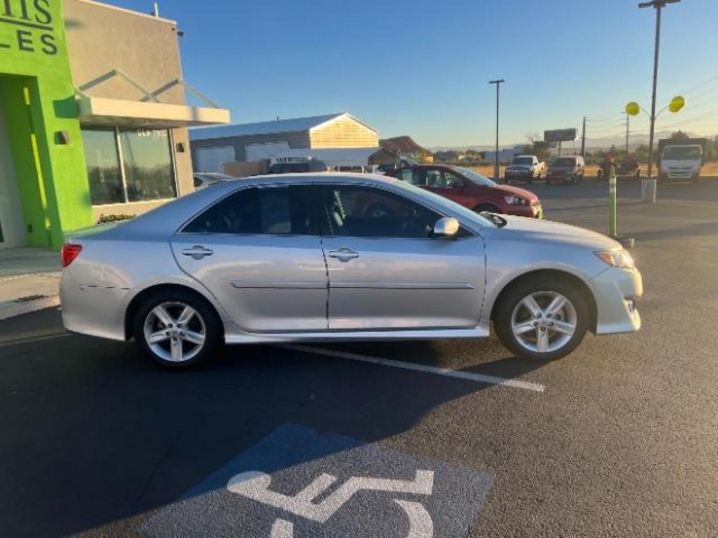 2014 Classic Silver Metallic /Black Toyota Camry SE (4T1BF1FK8EU) with an 2.5L L4 DOHC 16V engine, 6-Speed Automatic transmission, located at 940 North Main Street, Cedar City, UT, 84720, (435) 628-0023, 37.692936, -113.061897 - We specialize in helping ALL people get the best financing available. No matter your credit score, good, bad or none we can get you an amazing rate. Had a bankruptcy, divorce, or repossessions? We give you the green light to get your credit back on the road. Low down and affordable payments that fit - Photo#7